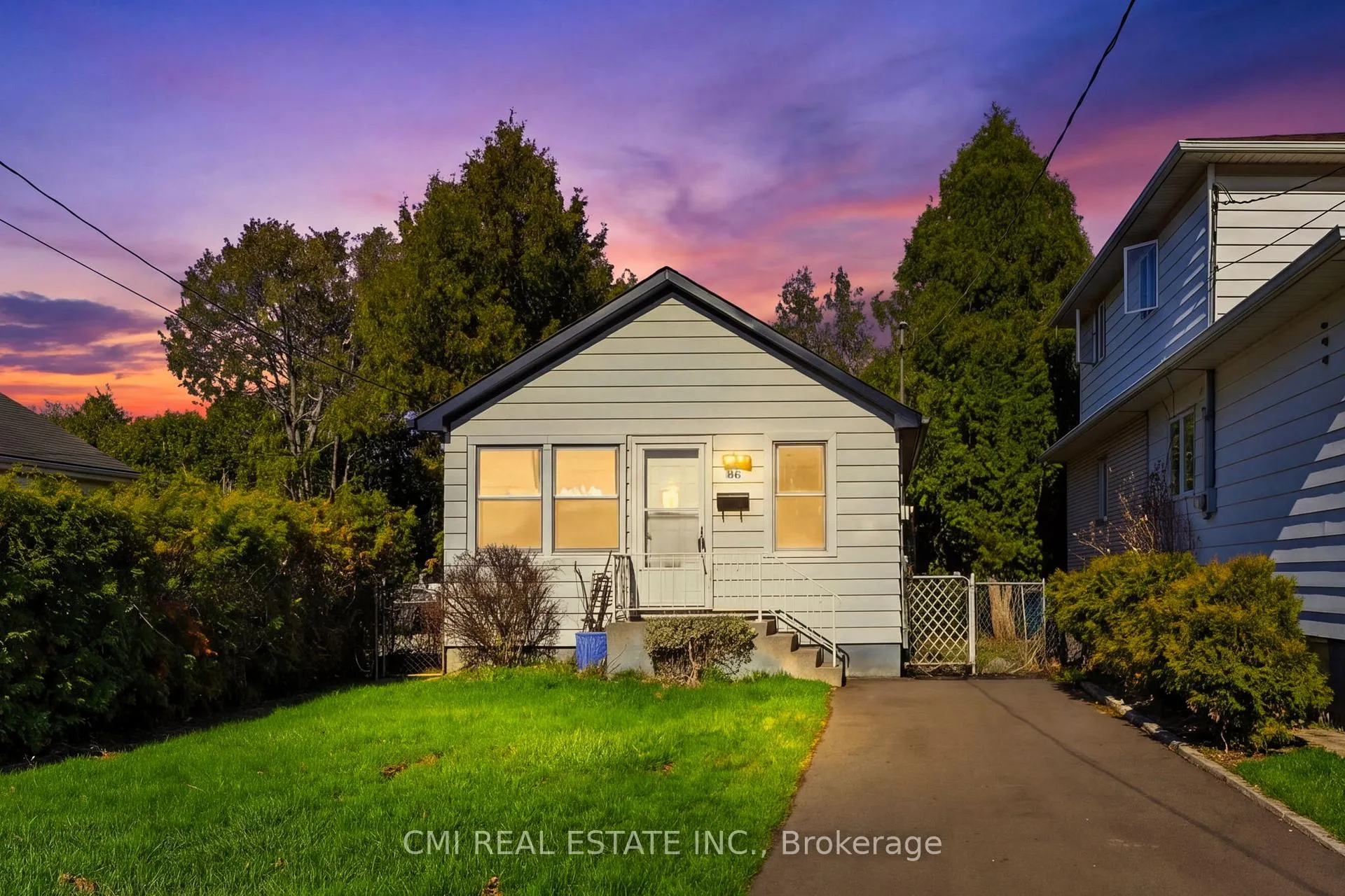 Photo of 86 Adair Avenue S
