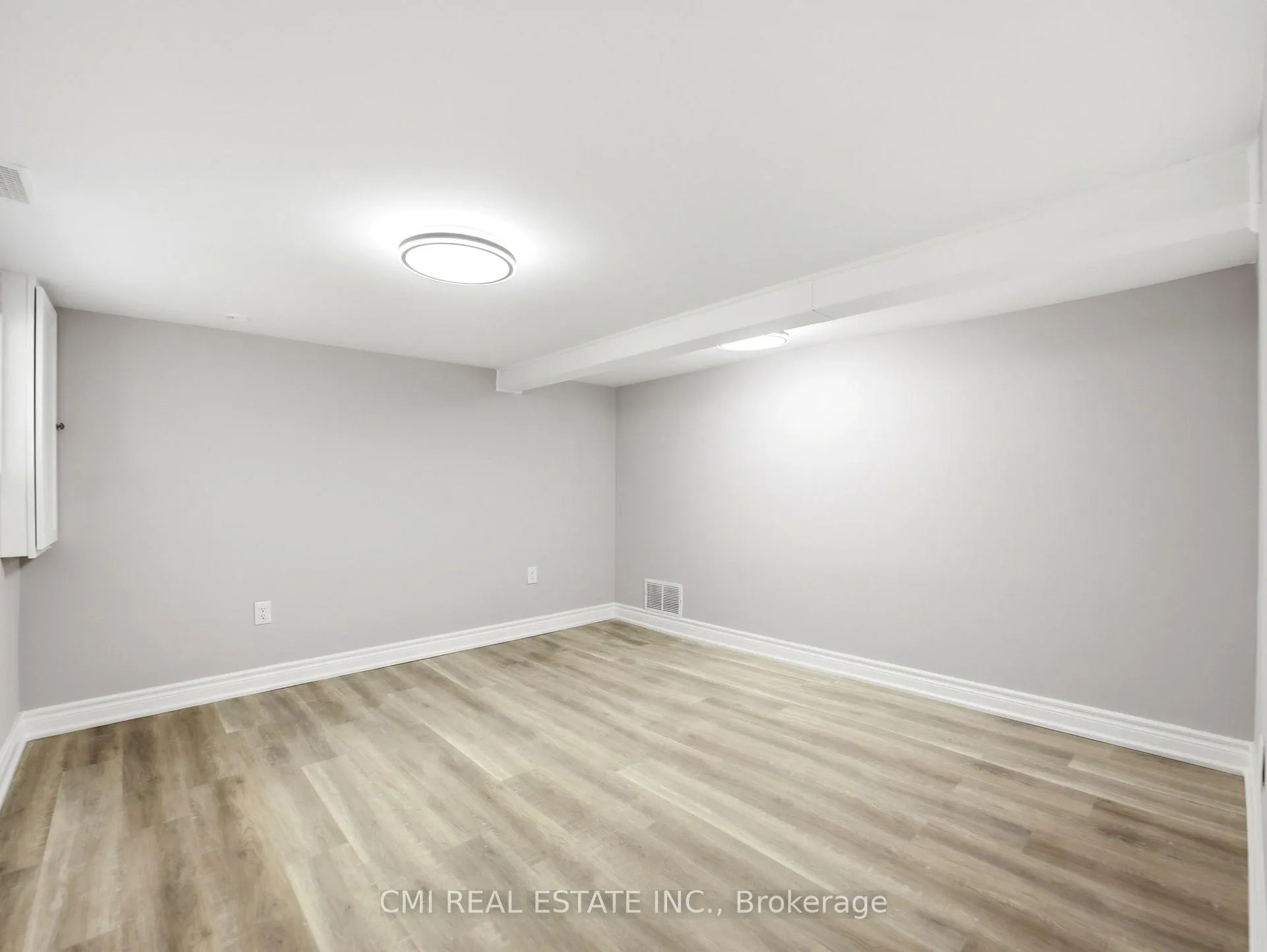 Photo 20 of 86 Adair Avenue S, Hamilton, Glenview — HOMEH