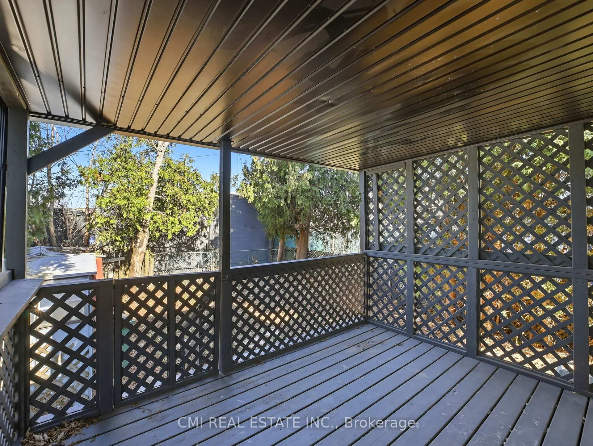 Photo 22 of 86 Adair Avenue S, Hamilton, Glenview — HOMEH