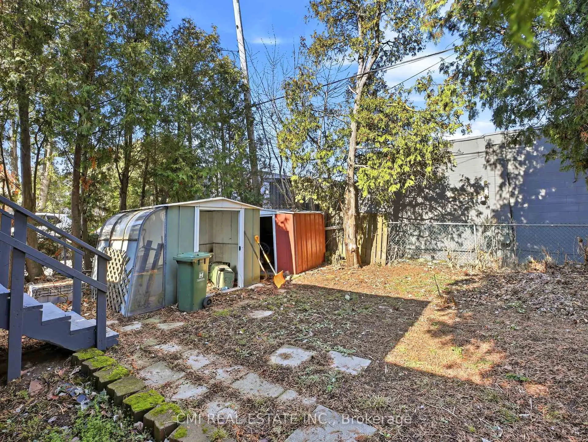 Photo 25 of 86 Adair Avenue S, Hamilton, Glenview — HOMEH