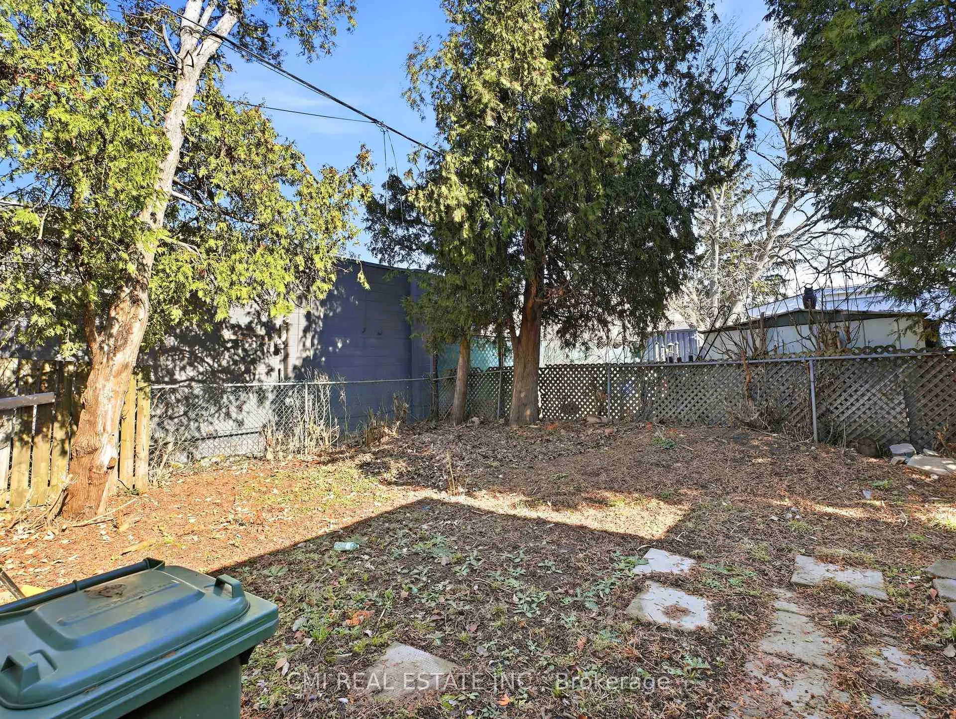 Photo 27 of 86 Adair Avenue S, Hamilton, Glenview — HOMEH