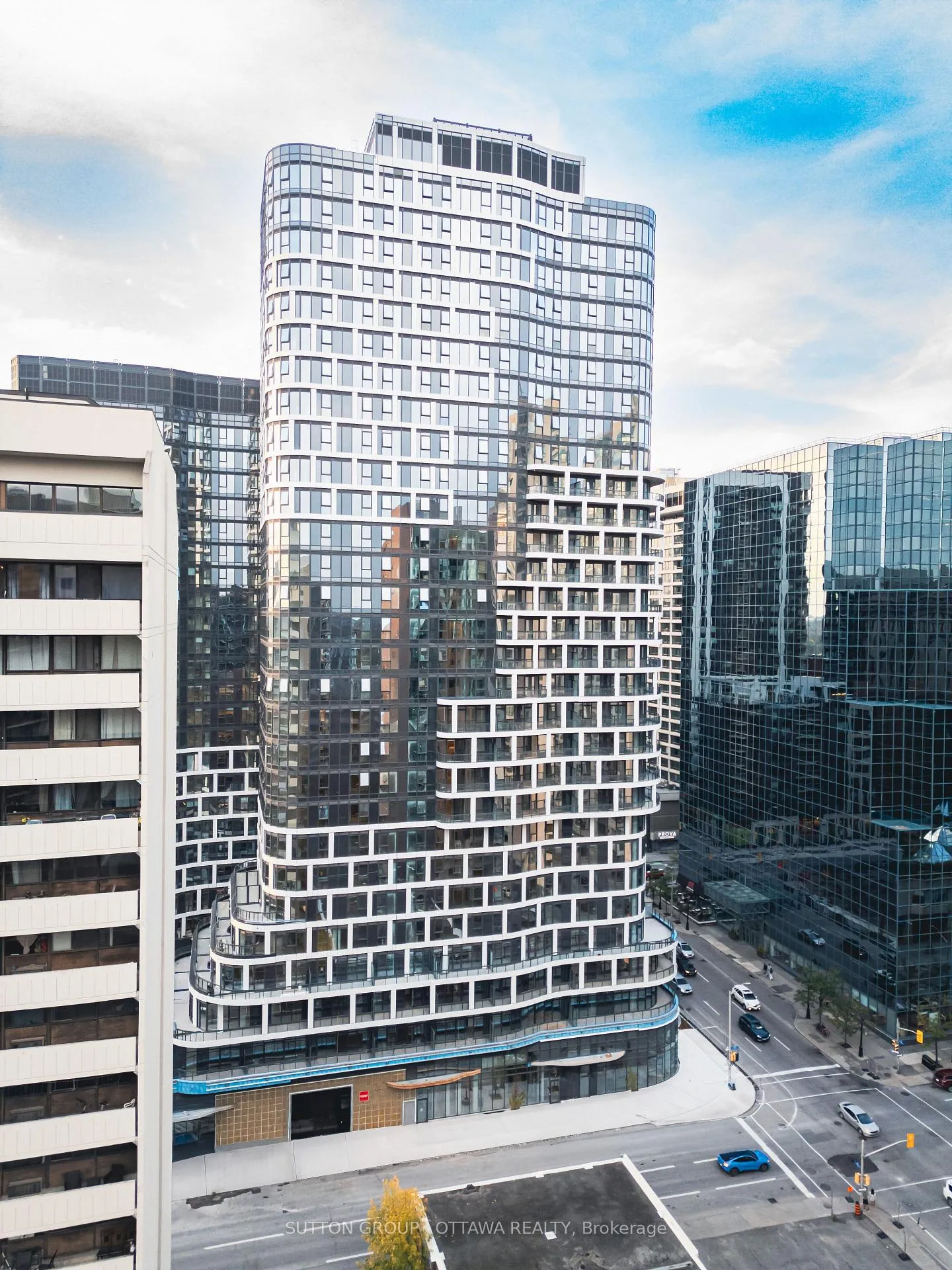 Photo 4 of Unit 1402, 400 Albert Street, Ottawa, Ottawa Centre — HOMEH