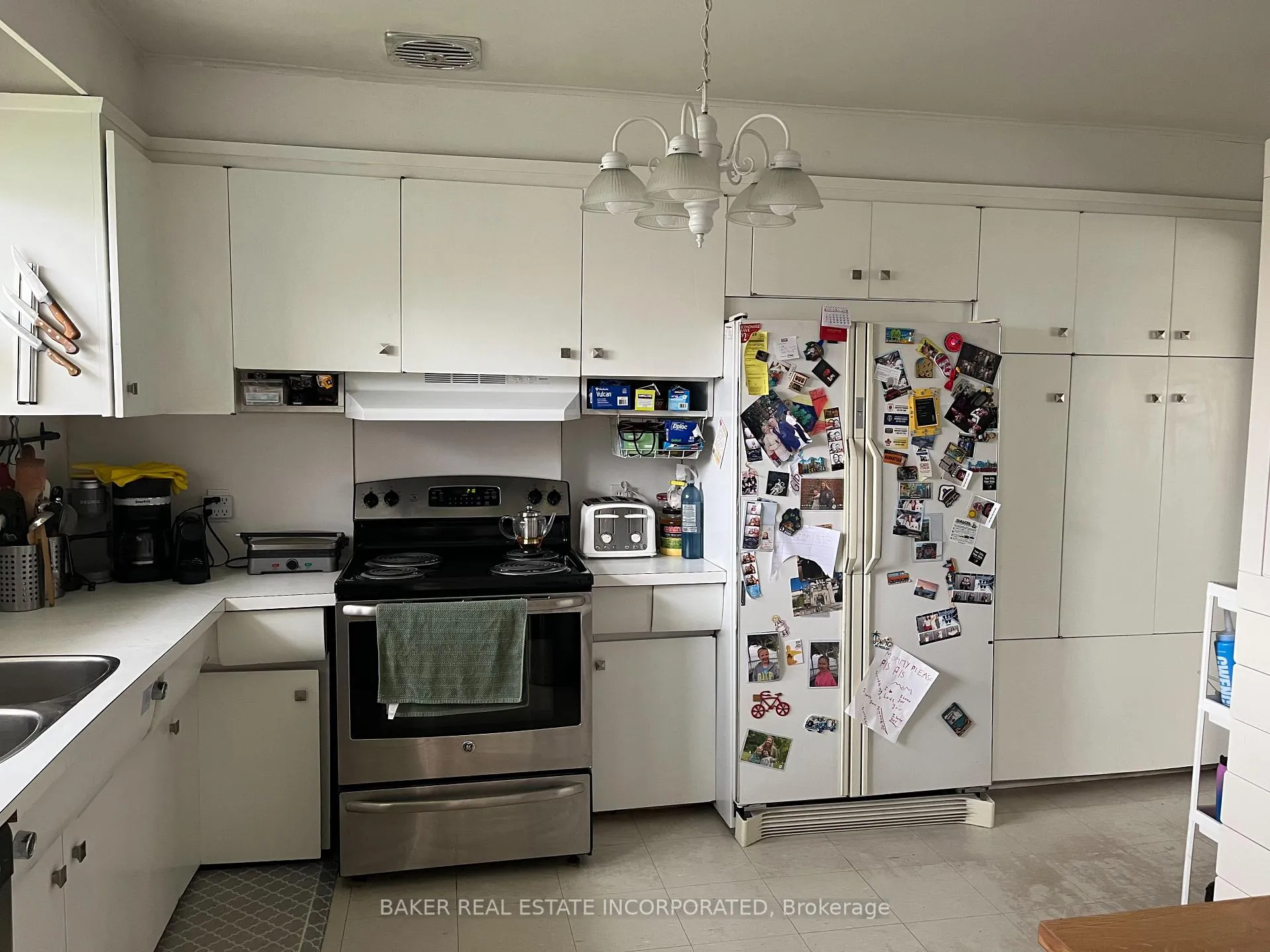 Photo 6 of 156 Cocksfield Avenue, North York, Bathurst Manor — HOMEH
