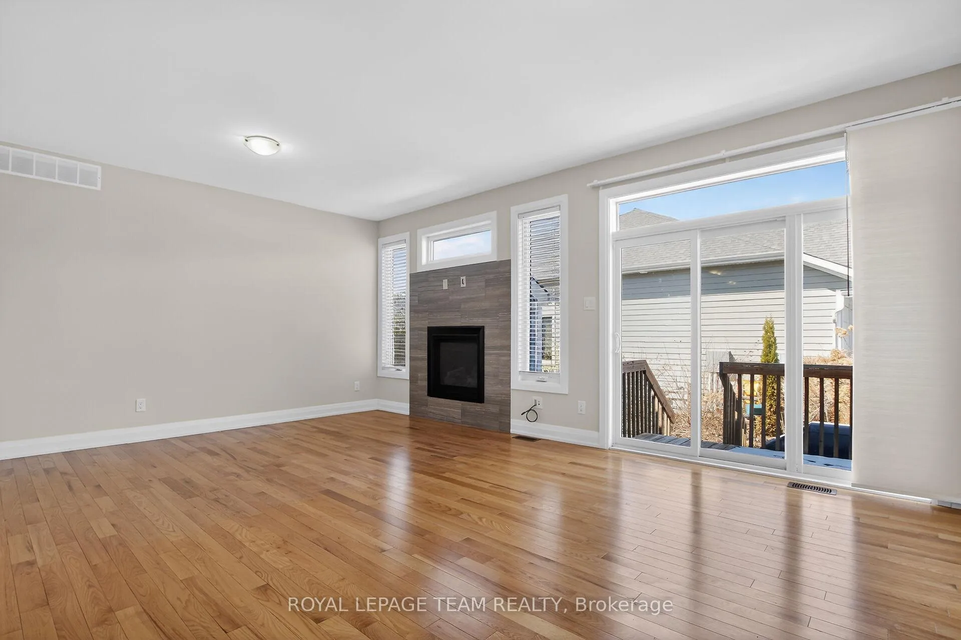 Photo 9 of 884 Artemis Circle, Ottawa, Manotick South to Roger Stevens — HOMEH
