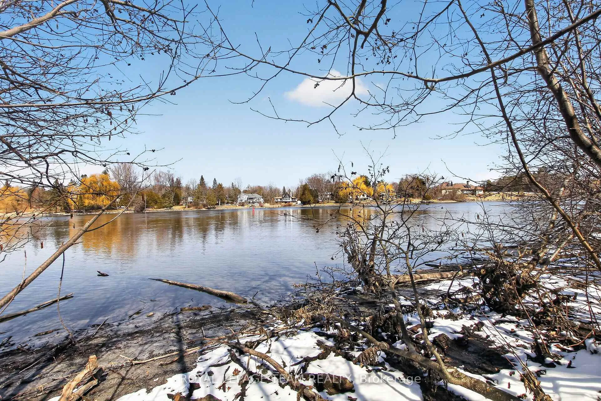 Photo 24 of 884 Artemis Circle, Ottawa, Manotick South to Roger Stevens — HOMEH