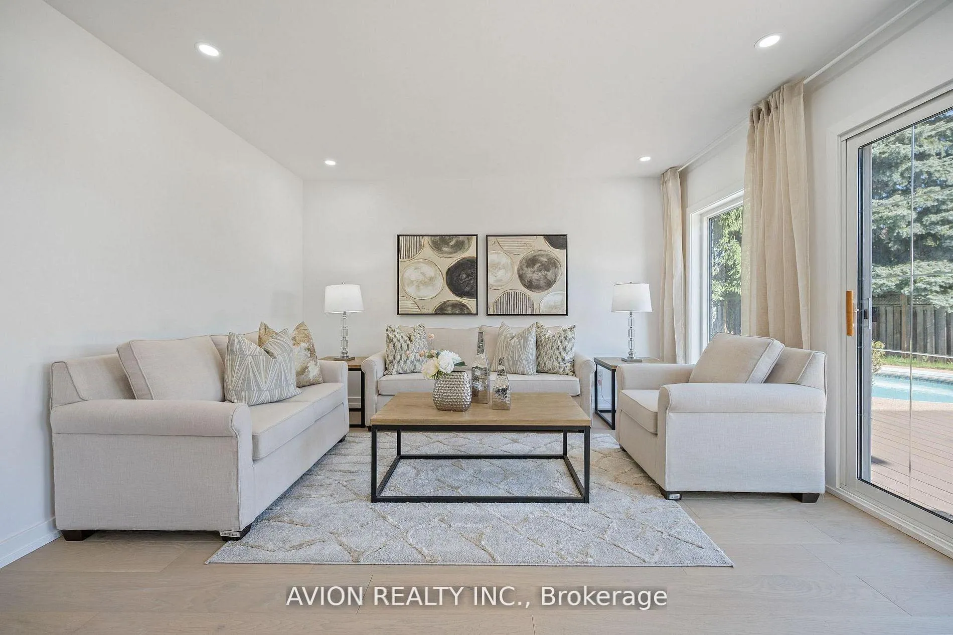 Photo 2 of 1397 Highgate Court, Oakville, Falgarwood — HOMEH