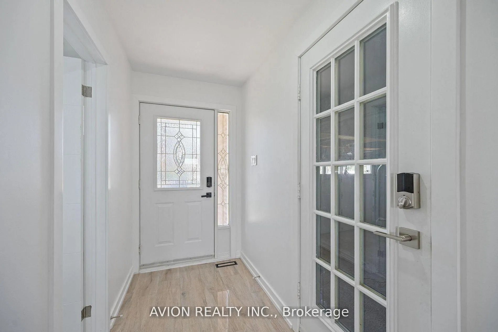 Photo 5 of 1397 Highgate Court, Oakville, Falgarwood — HOMEH