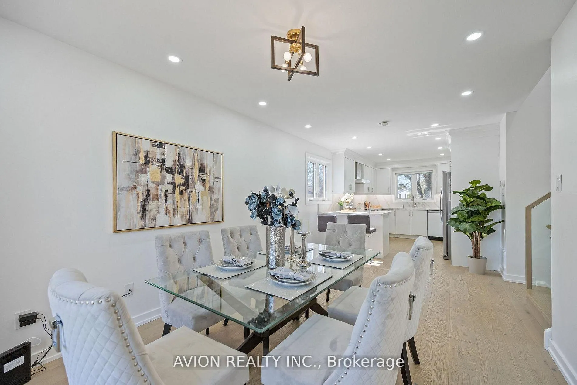 Photo 9 of 1397 Highgate Court, Oakville, Falgarwood — HOMEH