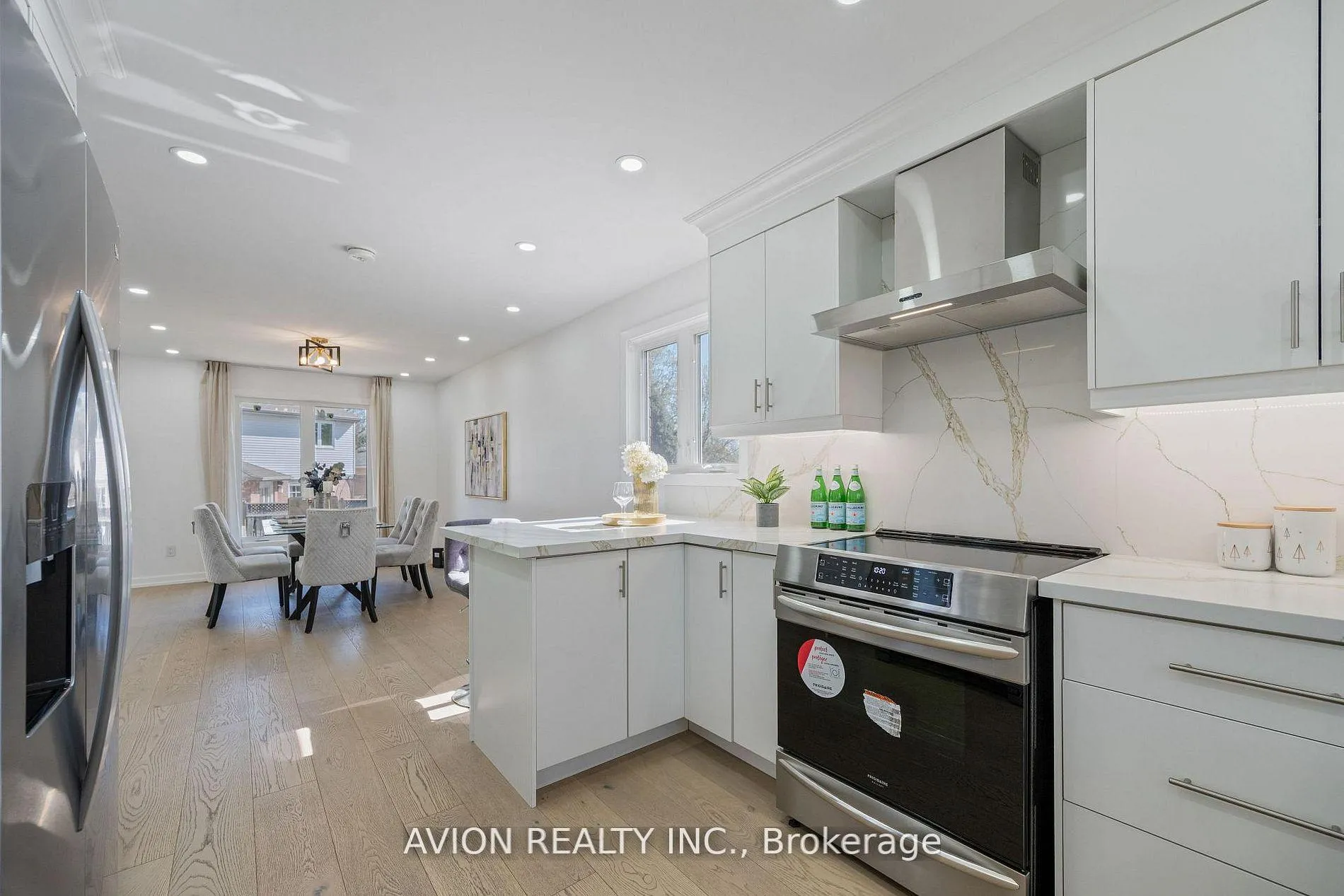 Photo 12 of 1397 Highgate Court, Oakville, Falgarwood — HOMEH