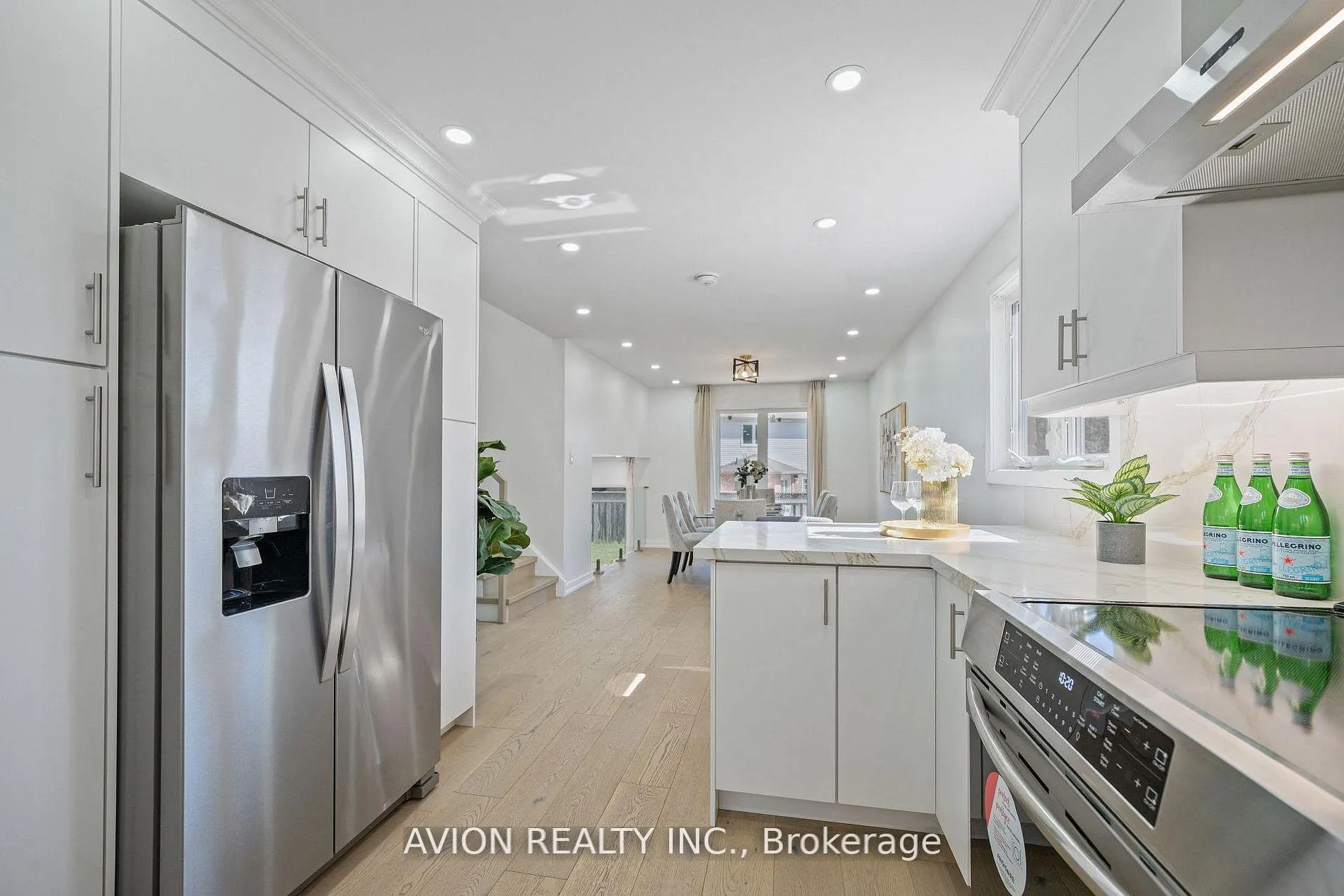 Photo 13 of 1397 Highgate Court, Oakville, Falgarwood — HOMEH