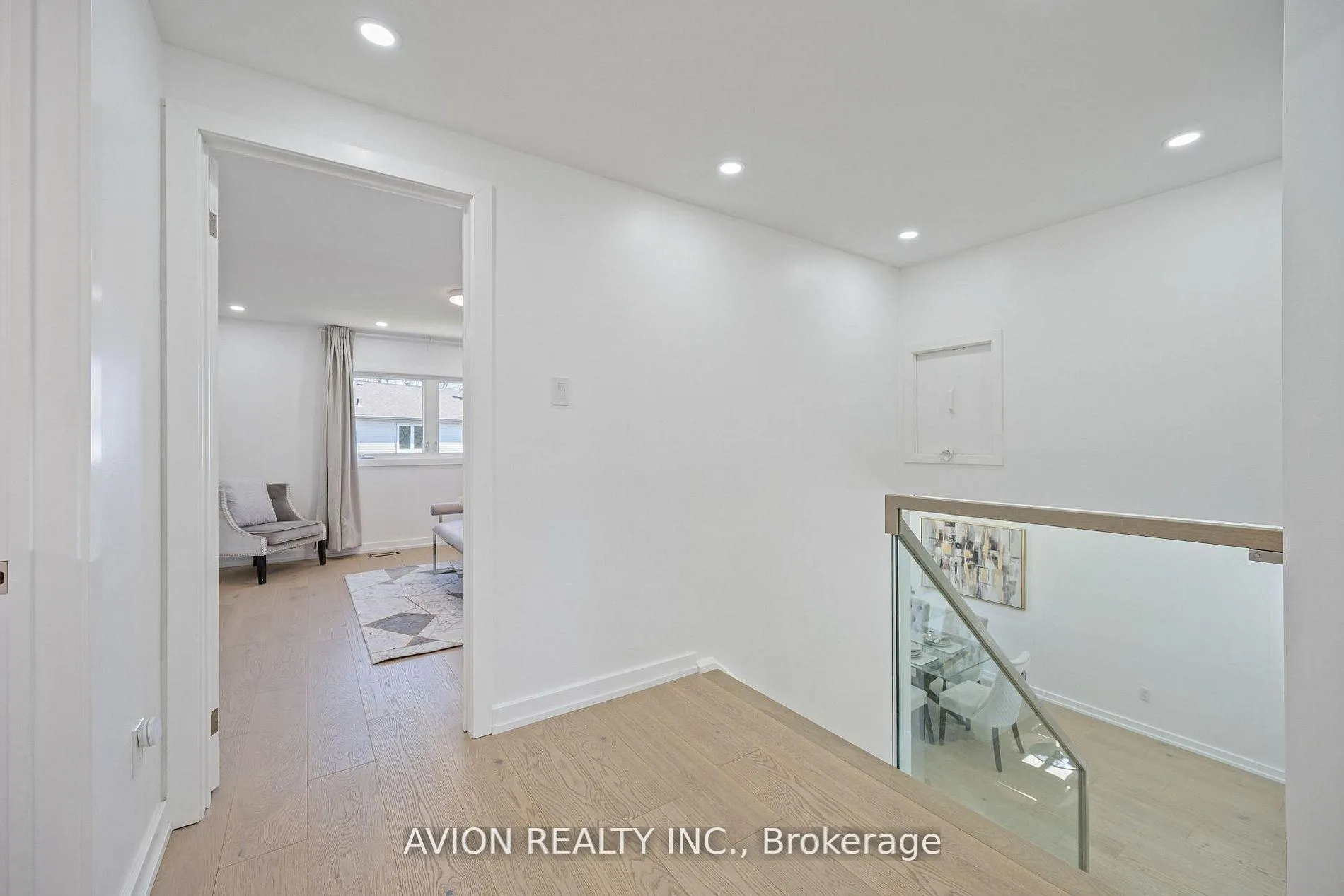 Photo 16 of 1397 Highgate Court, Oakville, Falgarwood — HOMEH