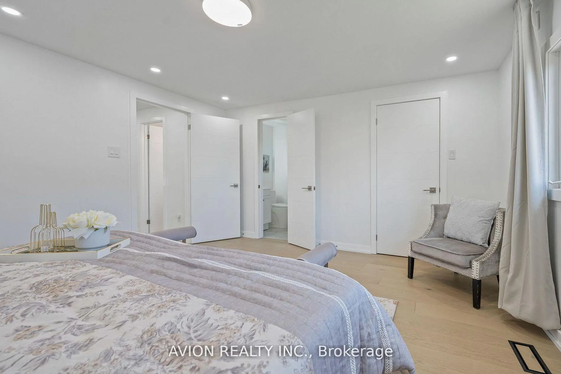 Photo 18 of 1397 Highgate Court, Oakville, Falgarwood — HOMEH
