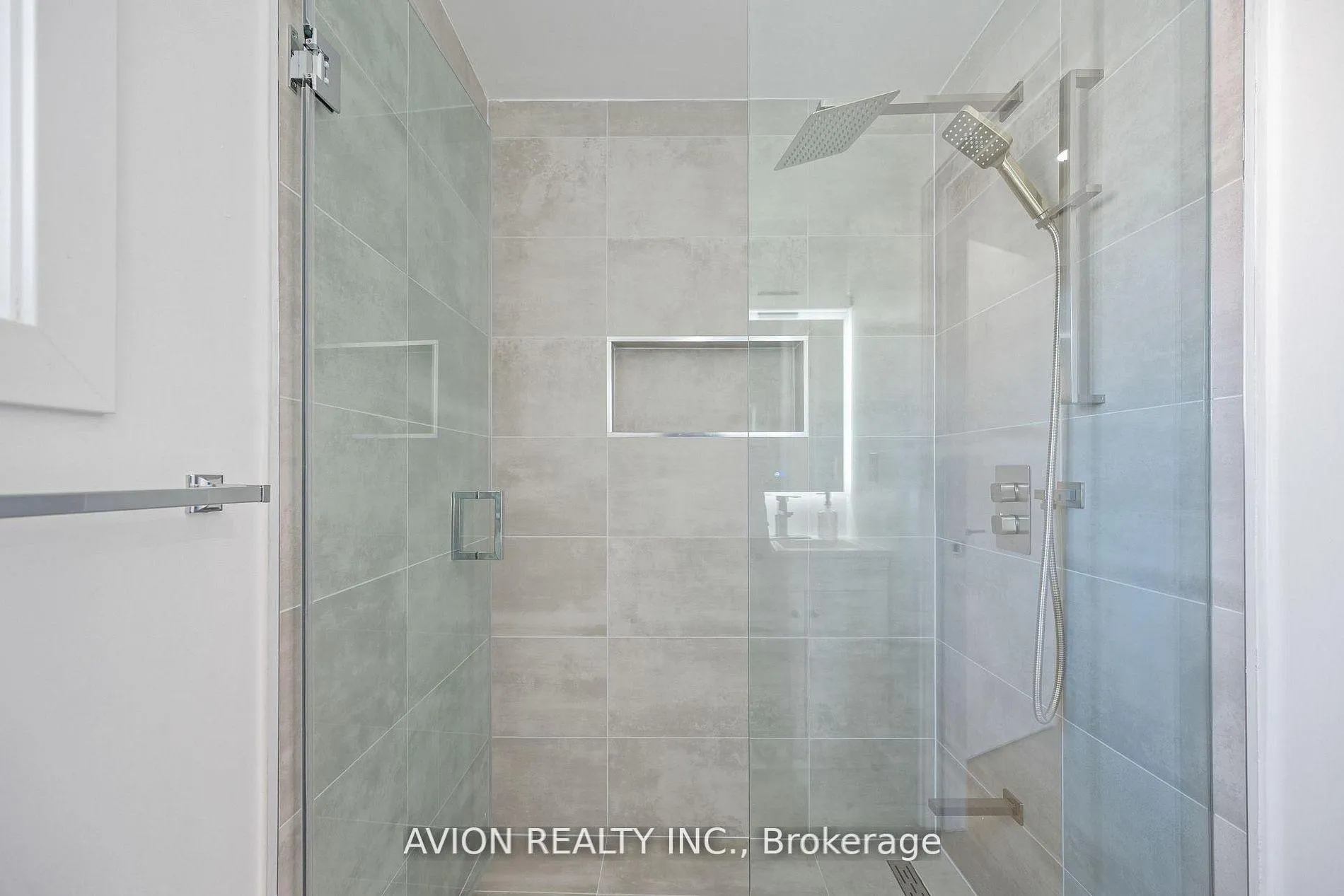 Photo 21 of 1397 Highgate Court, Oakville, Falgarwood — HOMEH