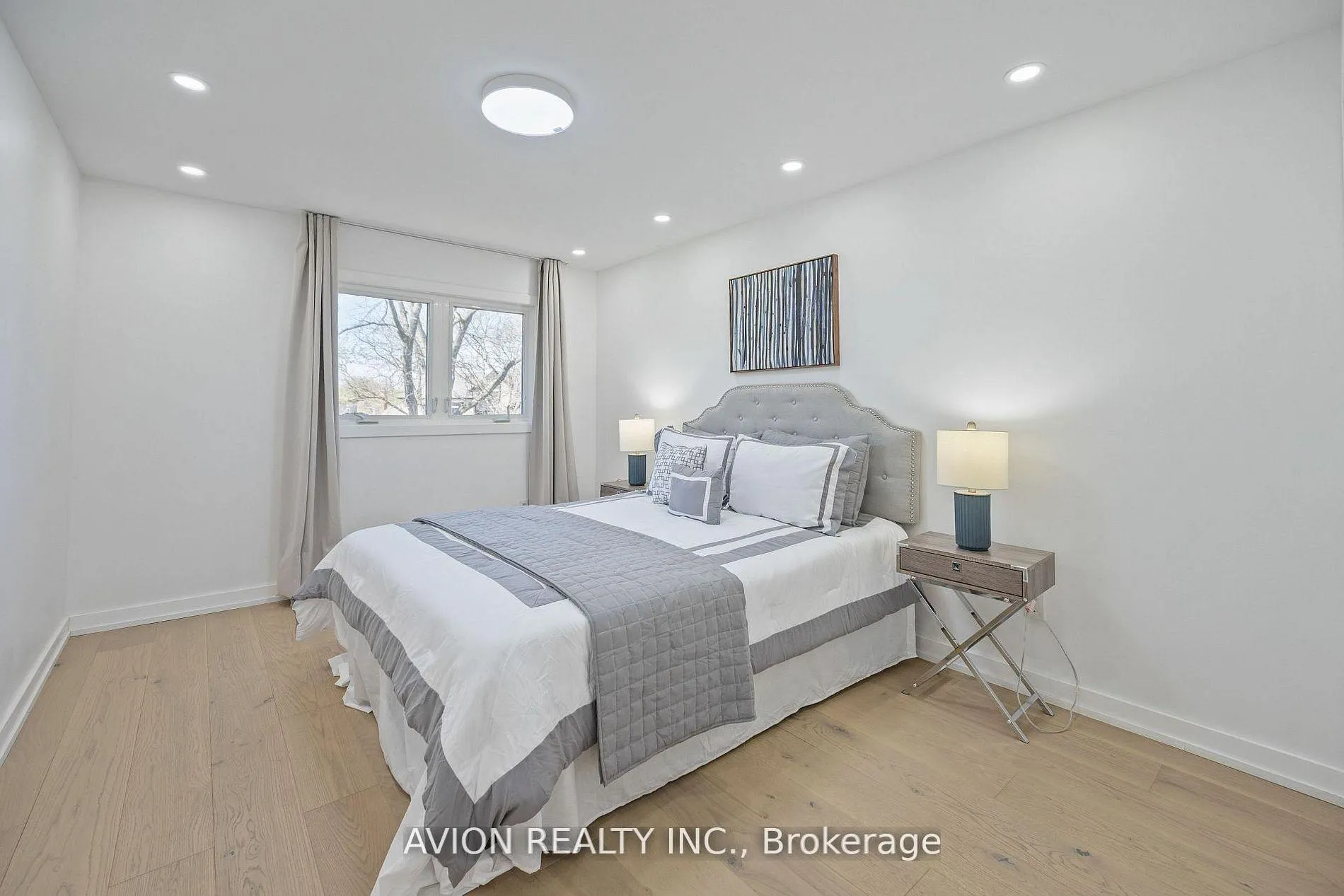 Photo 25 of 1397 Highgate Court, Oakville, Falgarwood — HOMEH