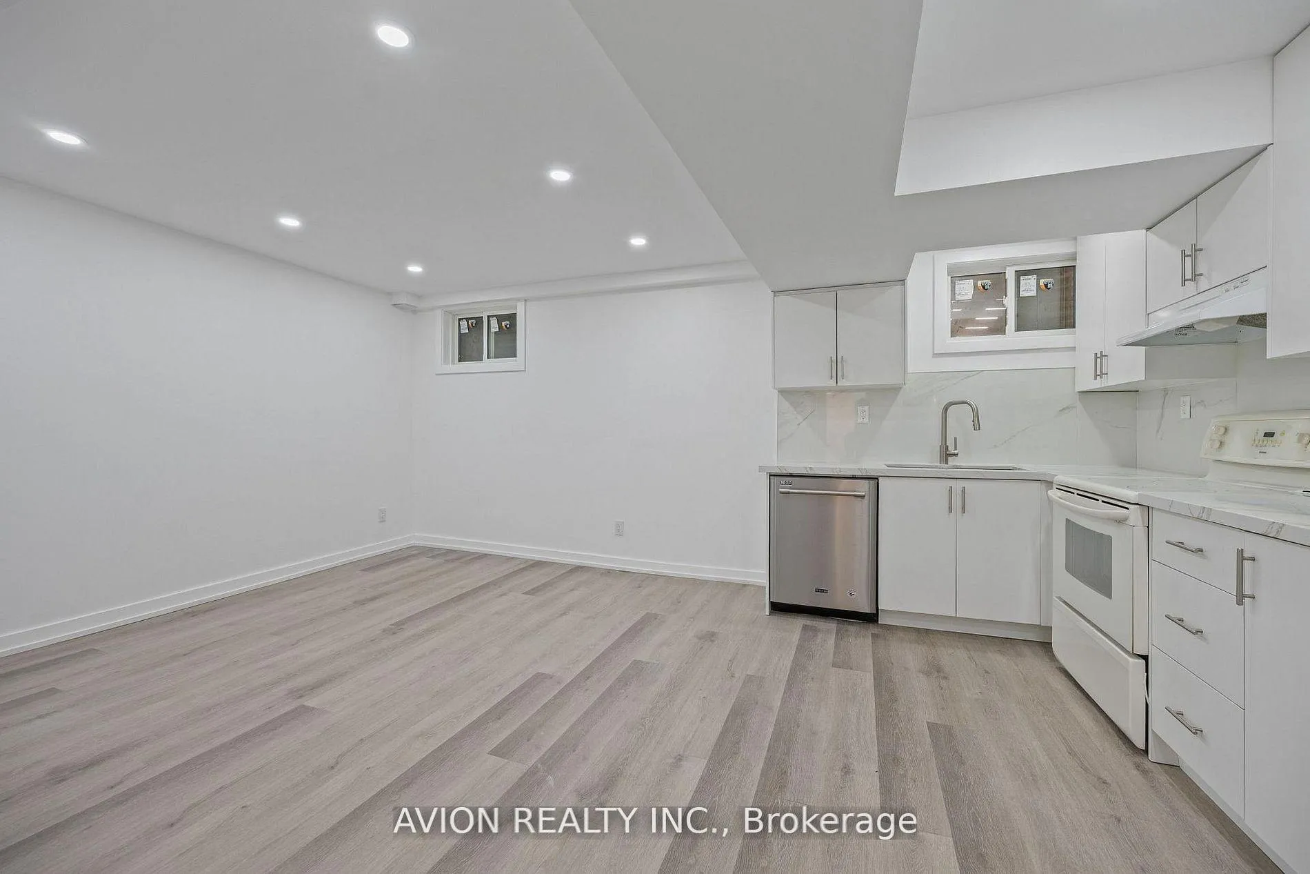 Photo 30 of 1397 Highgate Court, Oakville, Falgarwood — HOMEH