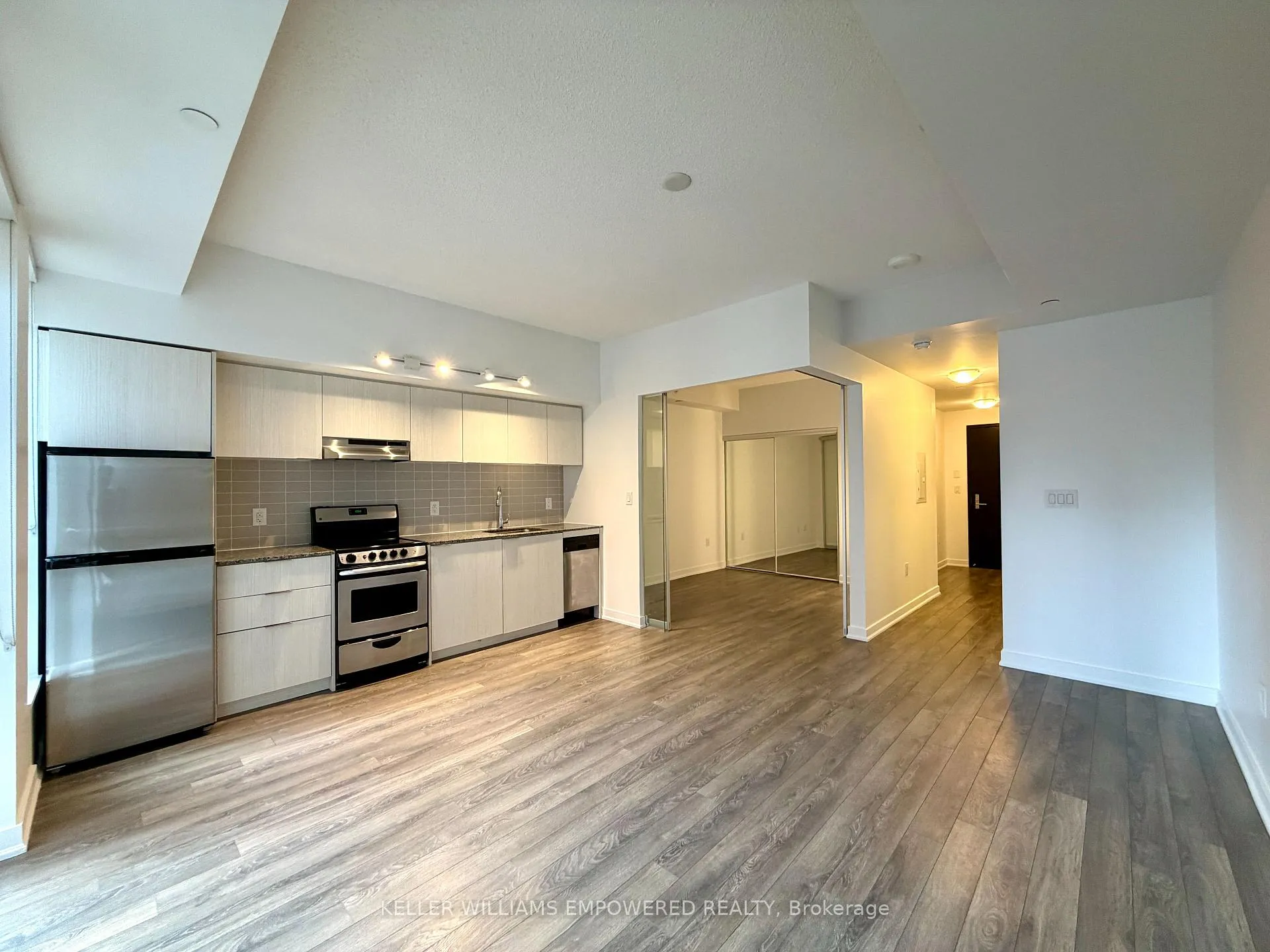 Photo 1 of Unit R507, 31 Phipps Street, Toronto, Bay Street Corridor — HOMEH