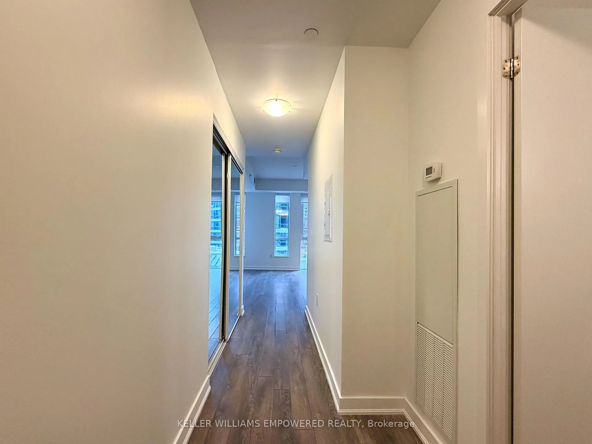 Photo 2 of Unit R507, 31 Phipps Street, Toronto, Bay Street Corridor — HOMEH