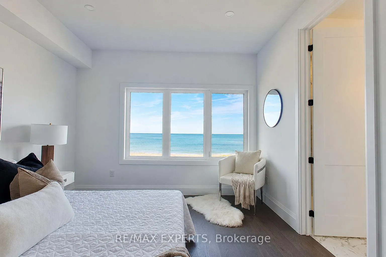 Photo 19 of 7 Julia Circle, Wasaga Beach — HOMEH