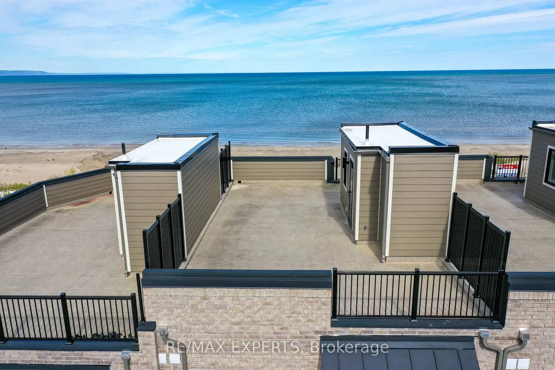 Photo 36 of 7 Julia Circle, Wasaga Beach — HOMEH
