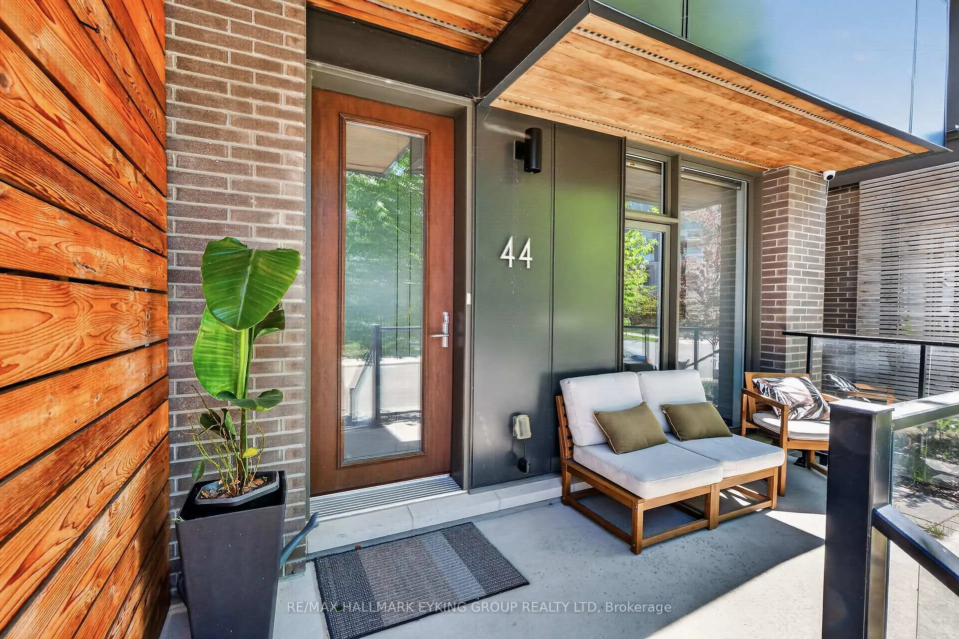 Photo 5 of 44 Telmon Street, Ottawa, Ottawa East — HOMEH