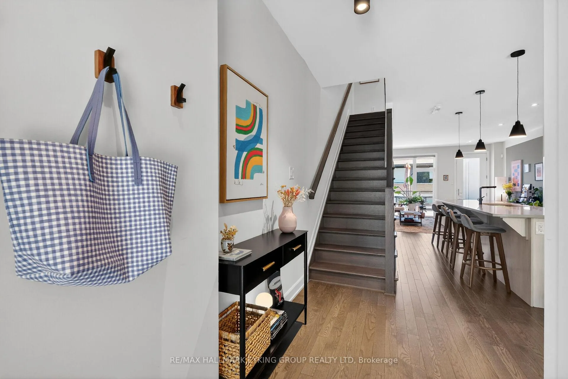 Photo 10 of 44 Telmon Street, Ottawa, Ottawa East — HOMEH