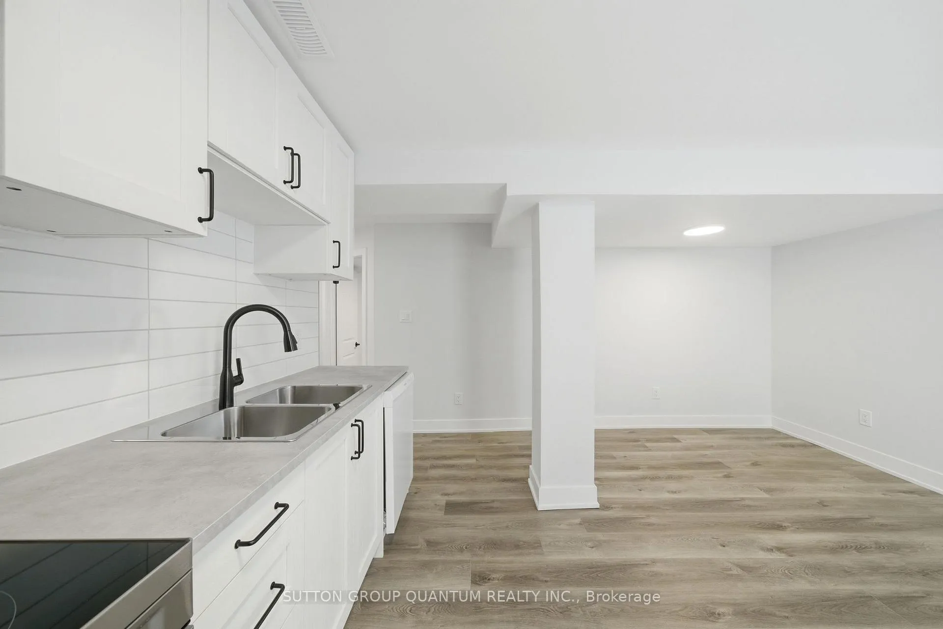 Photo 10 of Unit basement, 2529 Cavendish Drive, Burlington, Brant Hills — HOMEH