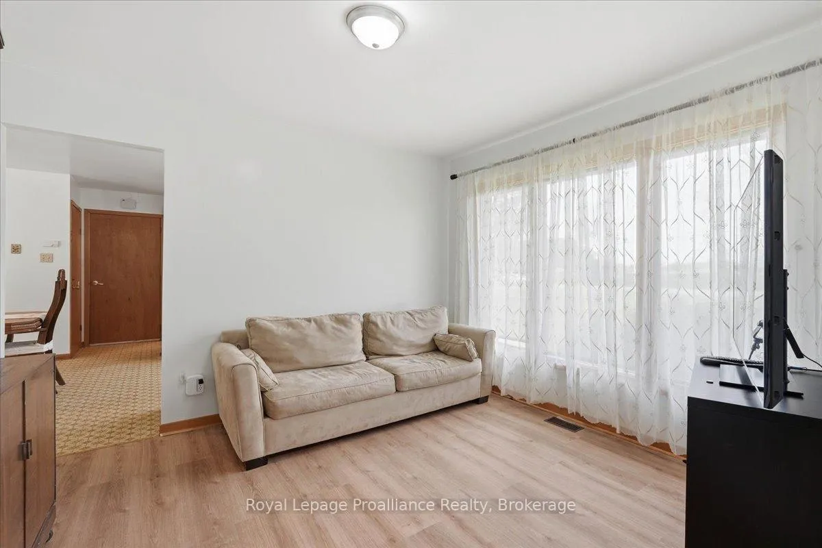 Photo 4 of 1302 Wingfield Road, Stirling-Rawdon, Rawdon Ward — HOMEH