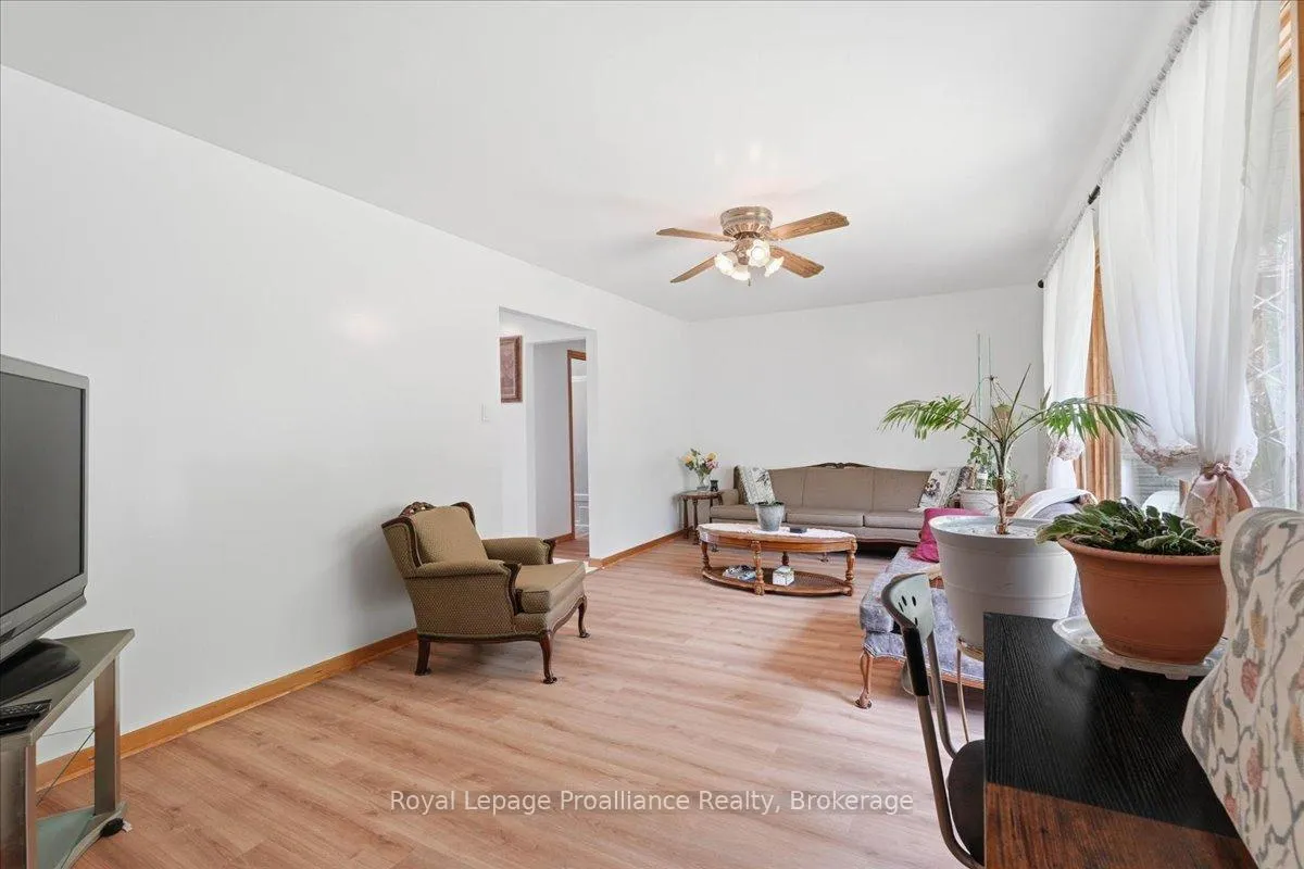 Photo 8 of 1302 Wingfield Road, Stirling-Rawdon, Rawdon Ward — HOMEH