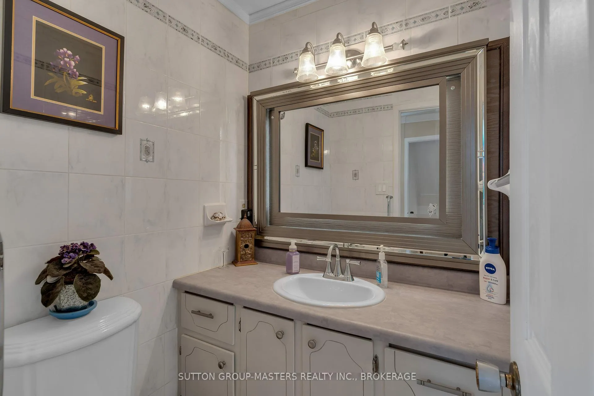Photo 9 of 1104 Sidney Street N, Belleville, Thurlow Ward — HOMEH