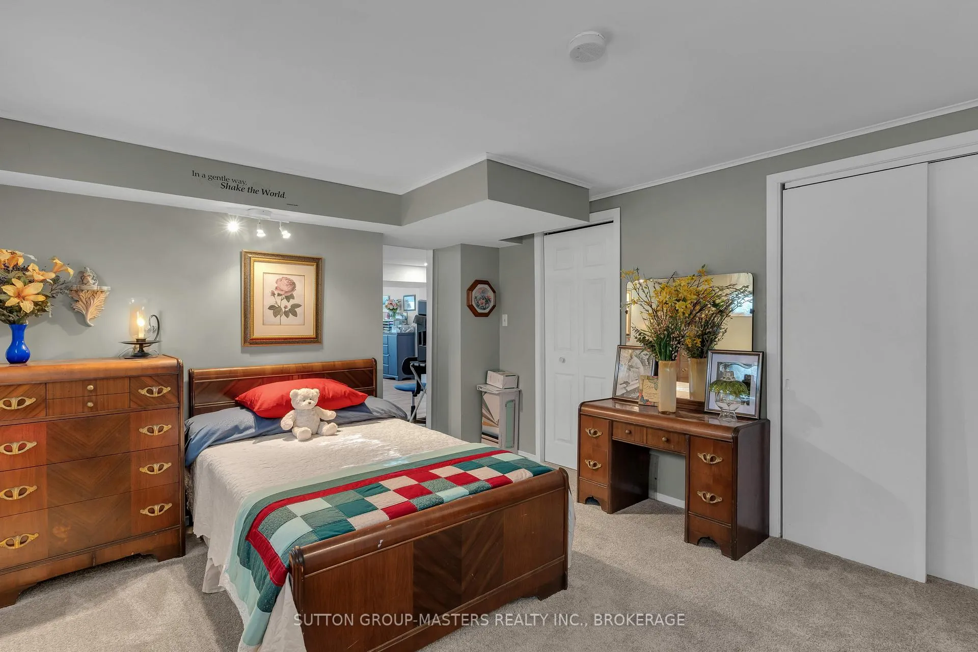 Photo 37 of 1104 Sidney Street N, Belleville, Thurlow Ward — HOMEH