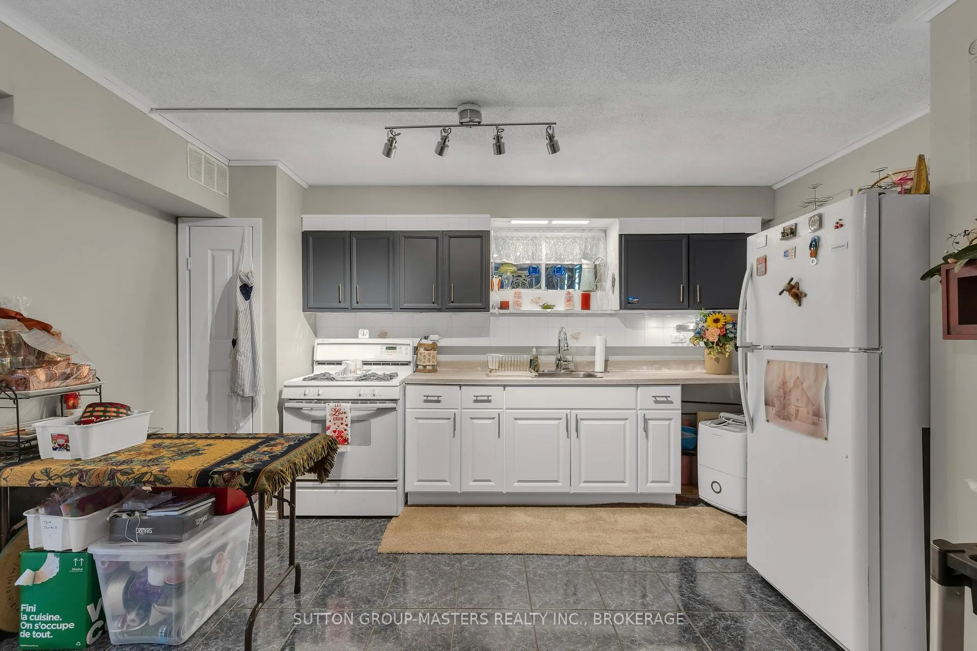 Photo 38 of 1104 Sidney Street N, Belleville, Thurlow Ward — HOMEH