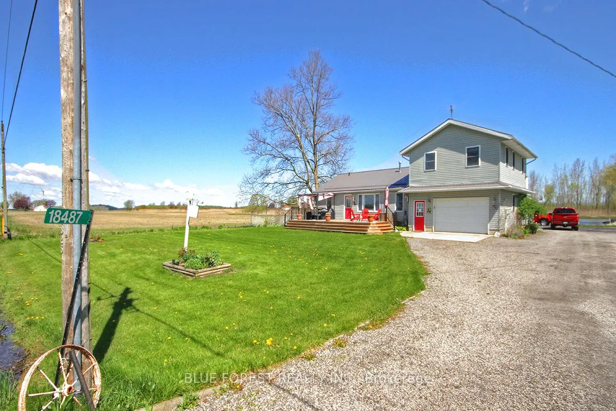 Photo 2 of 18487 Raglan Road, Chatham-Kent, Blenheim — HOMEH