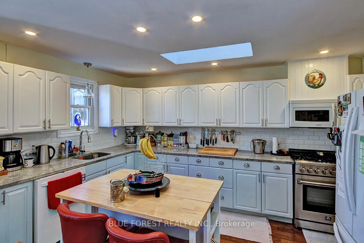 Photo 13 of 18487 Raglan Road, Chatham-Kent, Blenheim — HOMEH