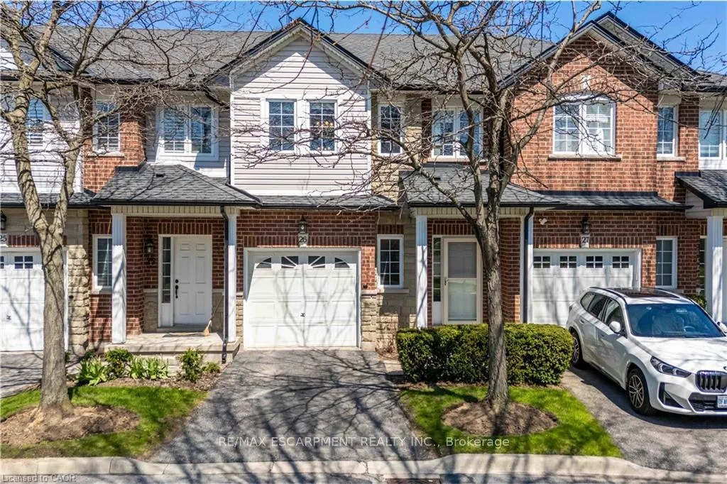Photo 1 of Unit 26, 232 Stonehenge Drive, Hamilton, Meadowlands — HOMEH