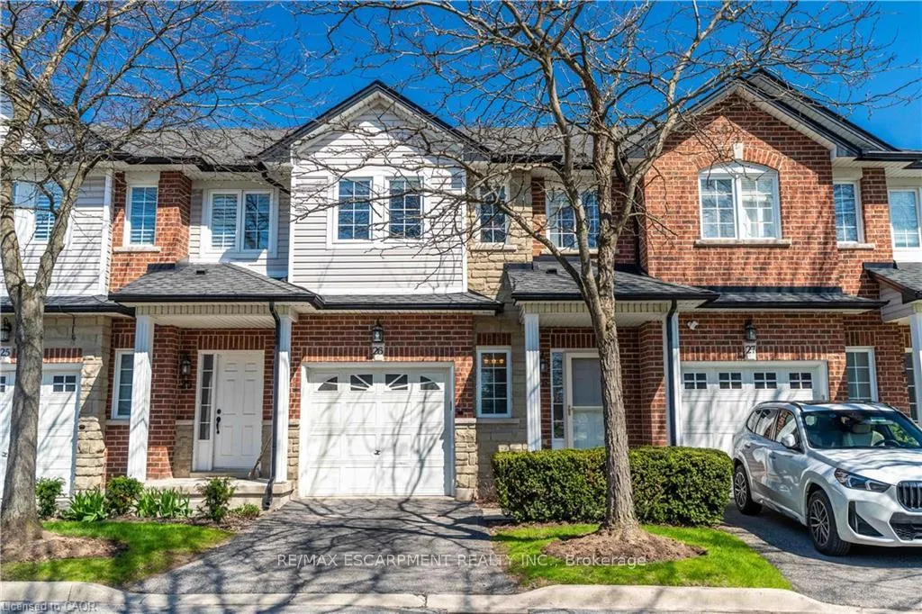 Photo 2 of Unit 26, 232 Stonehenge Drive, Hamilton, Meadowlands — HOMEH