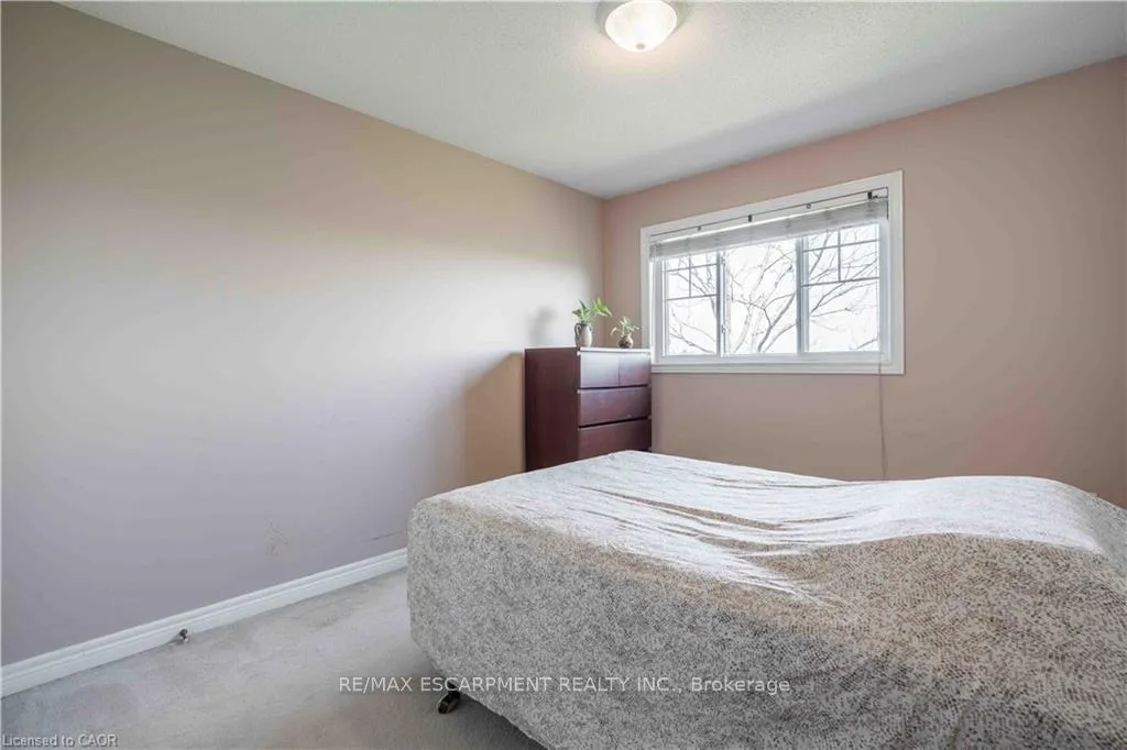 Photo 22 of Unit 26, 232 Stonehenge Drive, Hamilton, Meadowlands — HOMEH