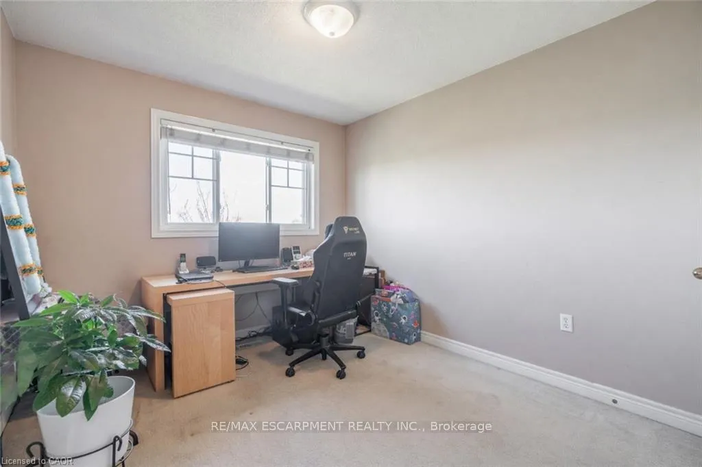 Photo 25 of Unit 26, 232 Stonehenge Drive, Hamilton, Meadowlands — HOMEH