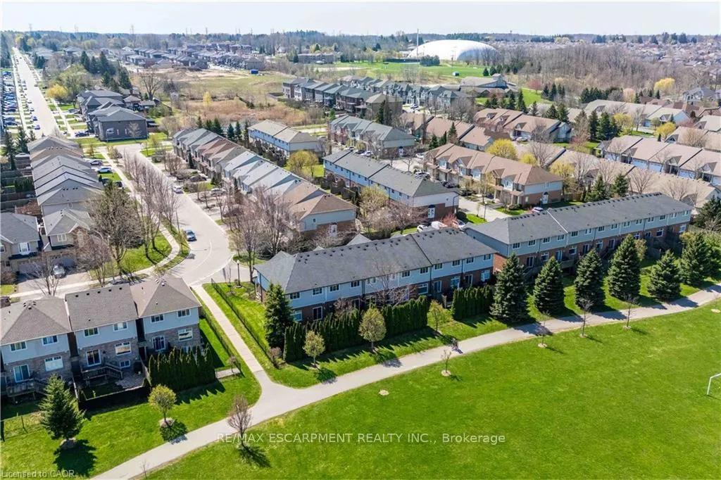 Photo 36 of Unit 26, 232 Stonehenge Drive, Hamilton, Meadowlands — HOMEH