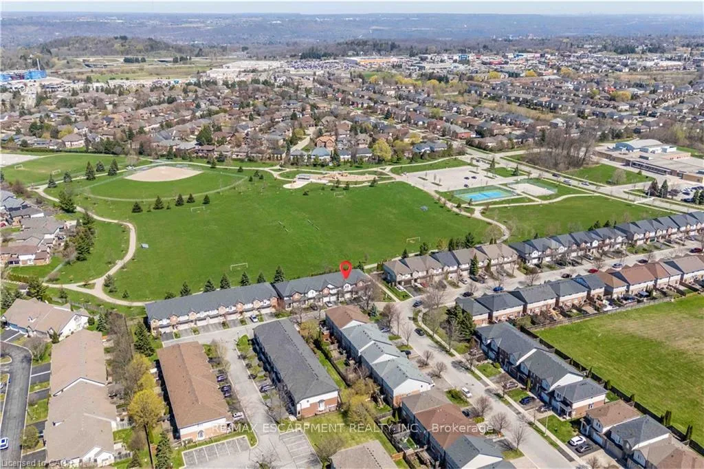 Photo 39 of Unit 26, 232 Stonehenge Drive, Hamilton, Meadowlands — HOMEH