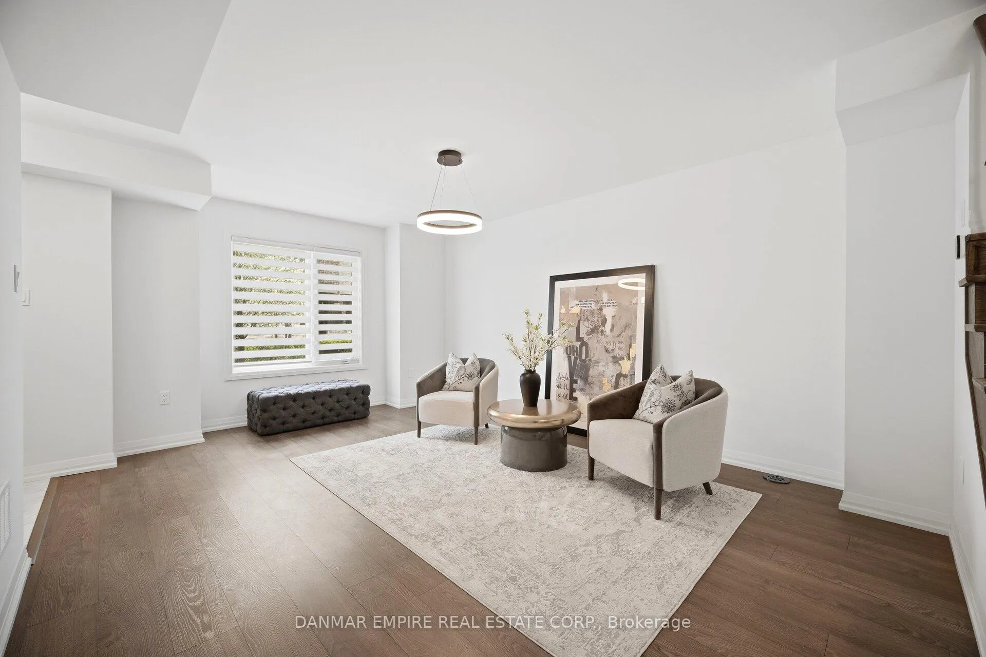 Photo 4 of 6 Canner Court, Vaughan, Patterson — HOMEH