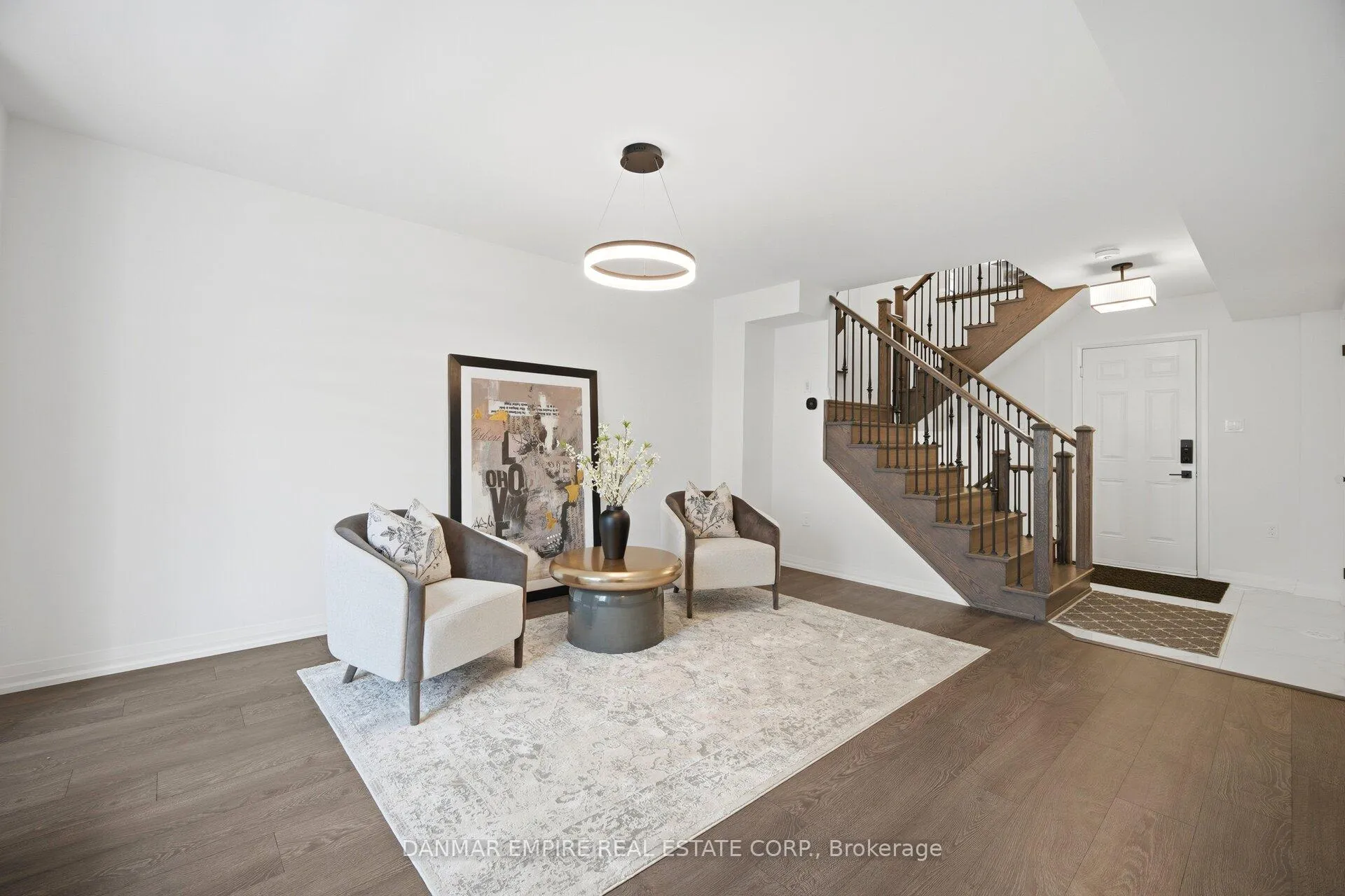 Photo 5 of 6 Canner Court, Vaughan, Patterson — HOMEH