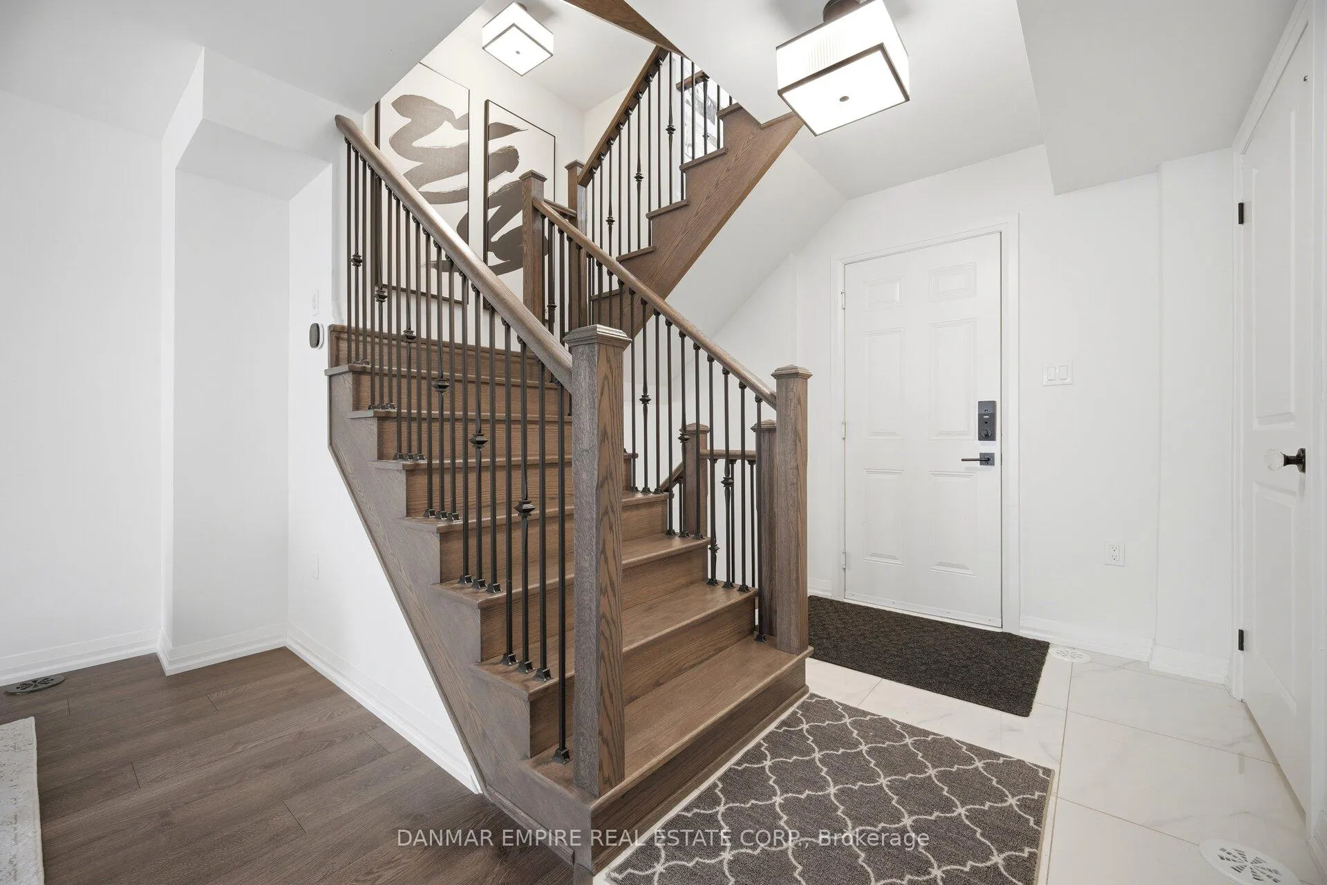 Photo 8 of 6 Canner Court, Vaughan, Patterson — HOMEH