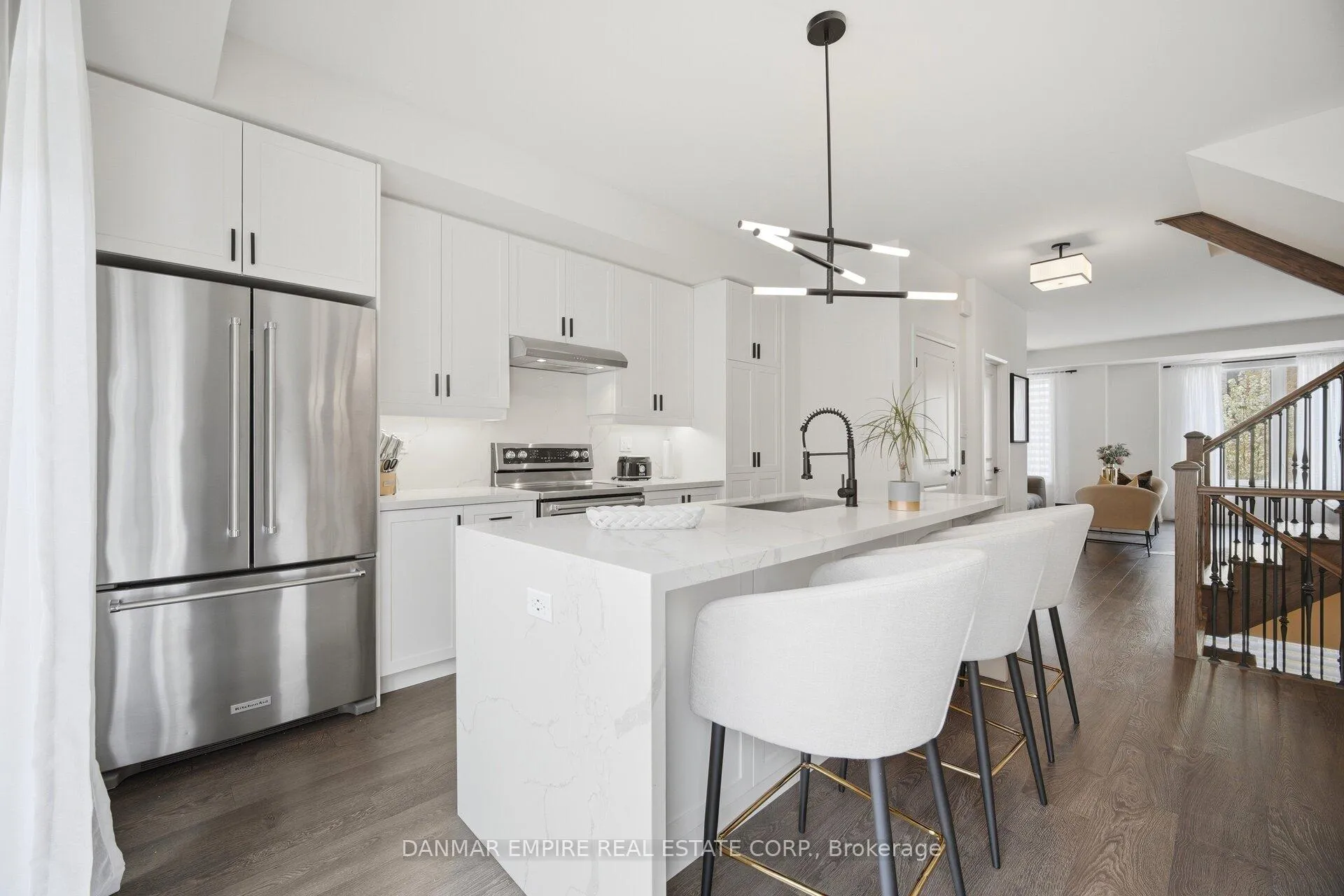 Photo 11 of 6 Canner Court, Vaughan, Patterson — HOMEH