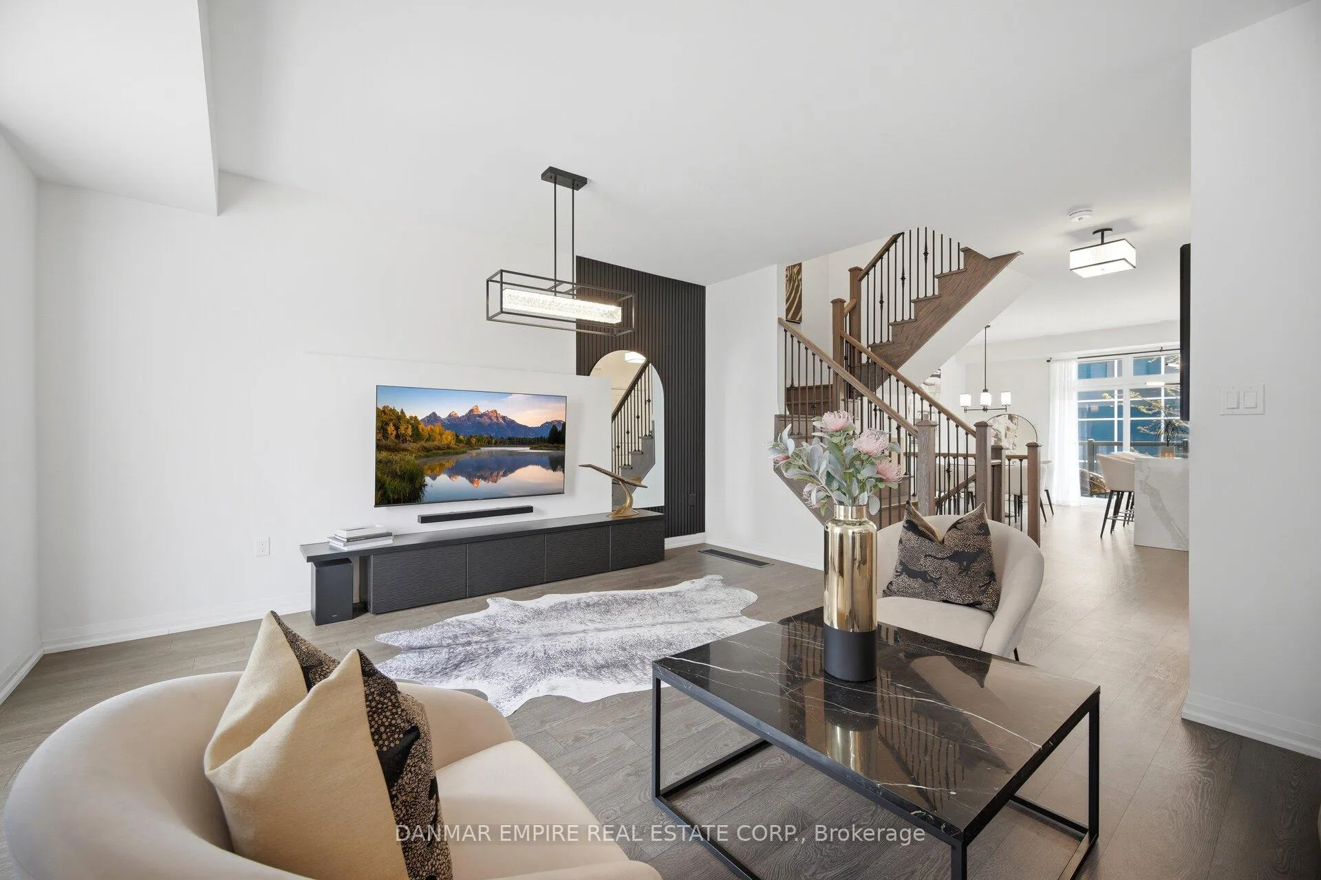 Photo 20 of 6 Canner Court, Vaughan, Patterson — HOMEH