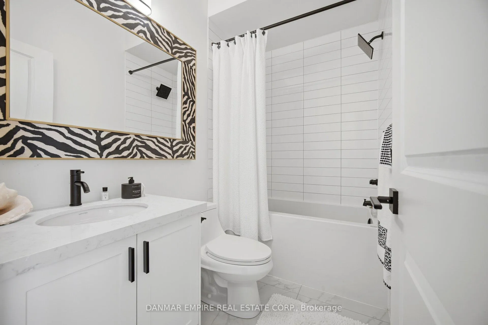 Photo 40 of 6 Canner Court, Vaughan, Patterson — HOMEH