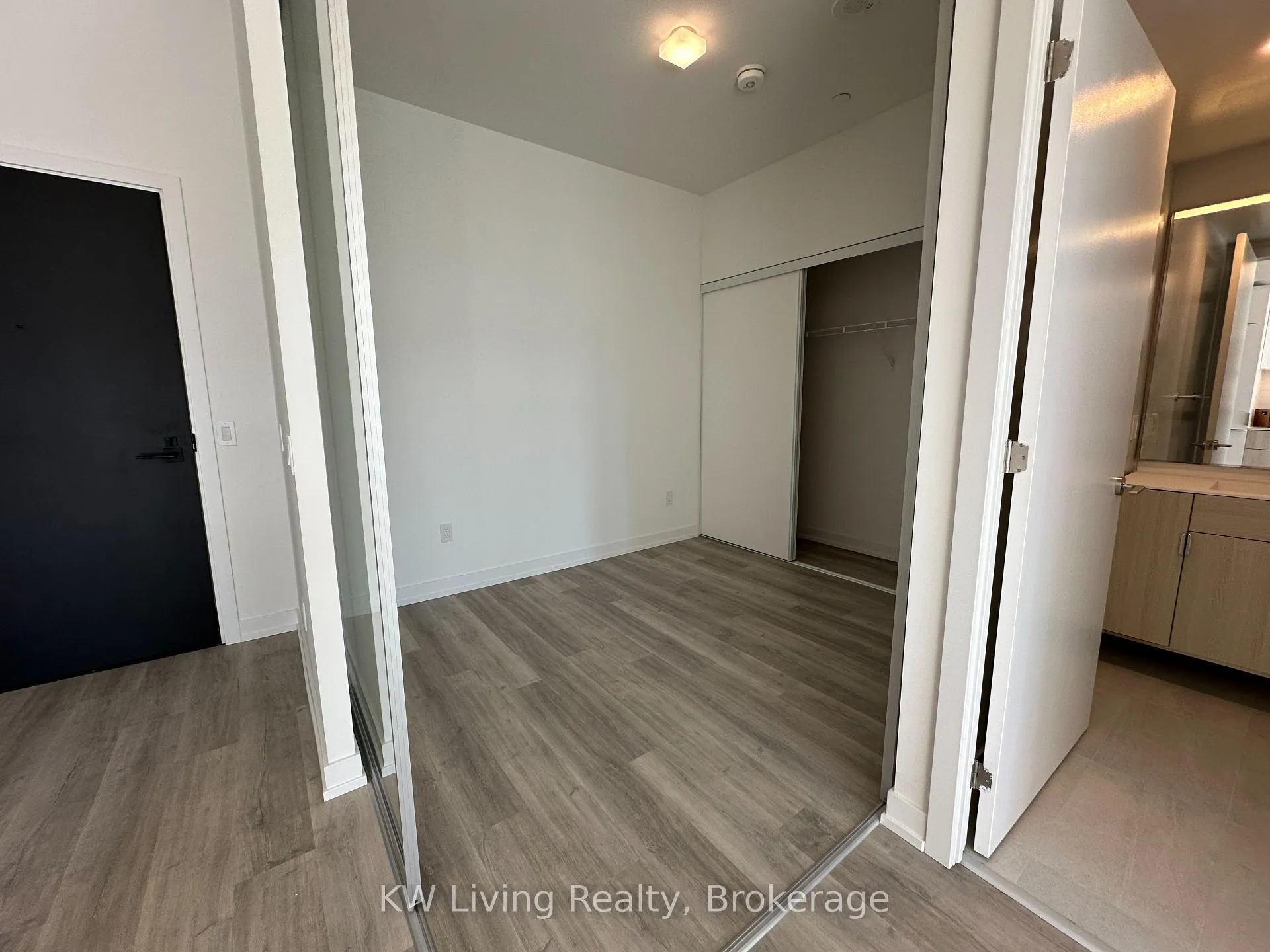 Photo 4 of Unit 616, 28 Eastern Avenue, Toronto, Moss Park — HOMEH