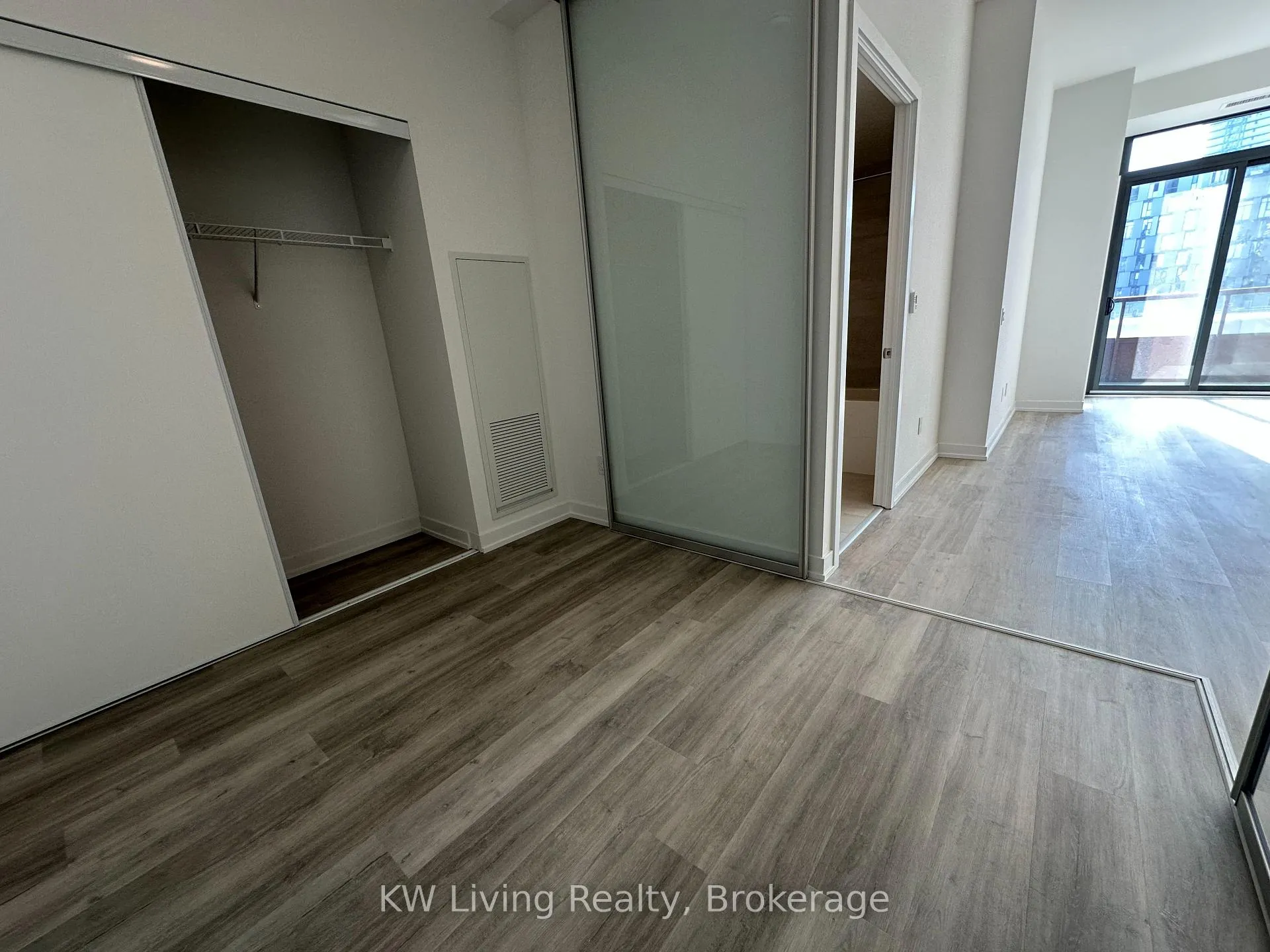 Photo 5 of Unit 616, 28 Eastern Avenue, Toronto, Moss Park — HOMEH