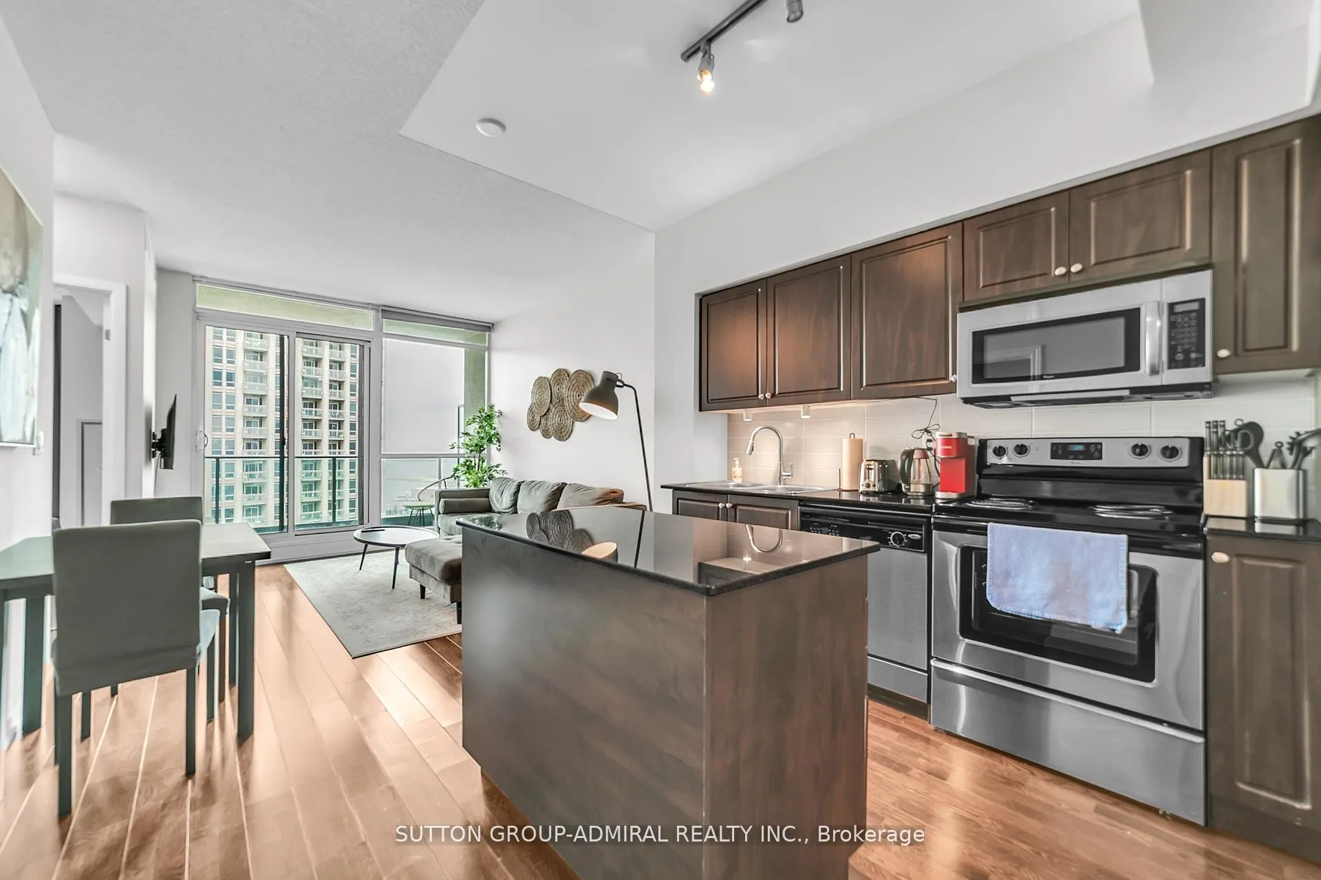 Photo 12 of Unit 2601, 215 Fort York Boulevard, Toronto, Niagara — HOMEH