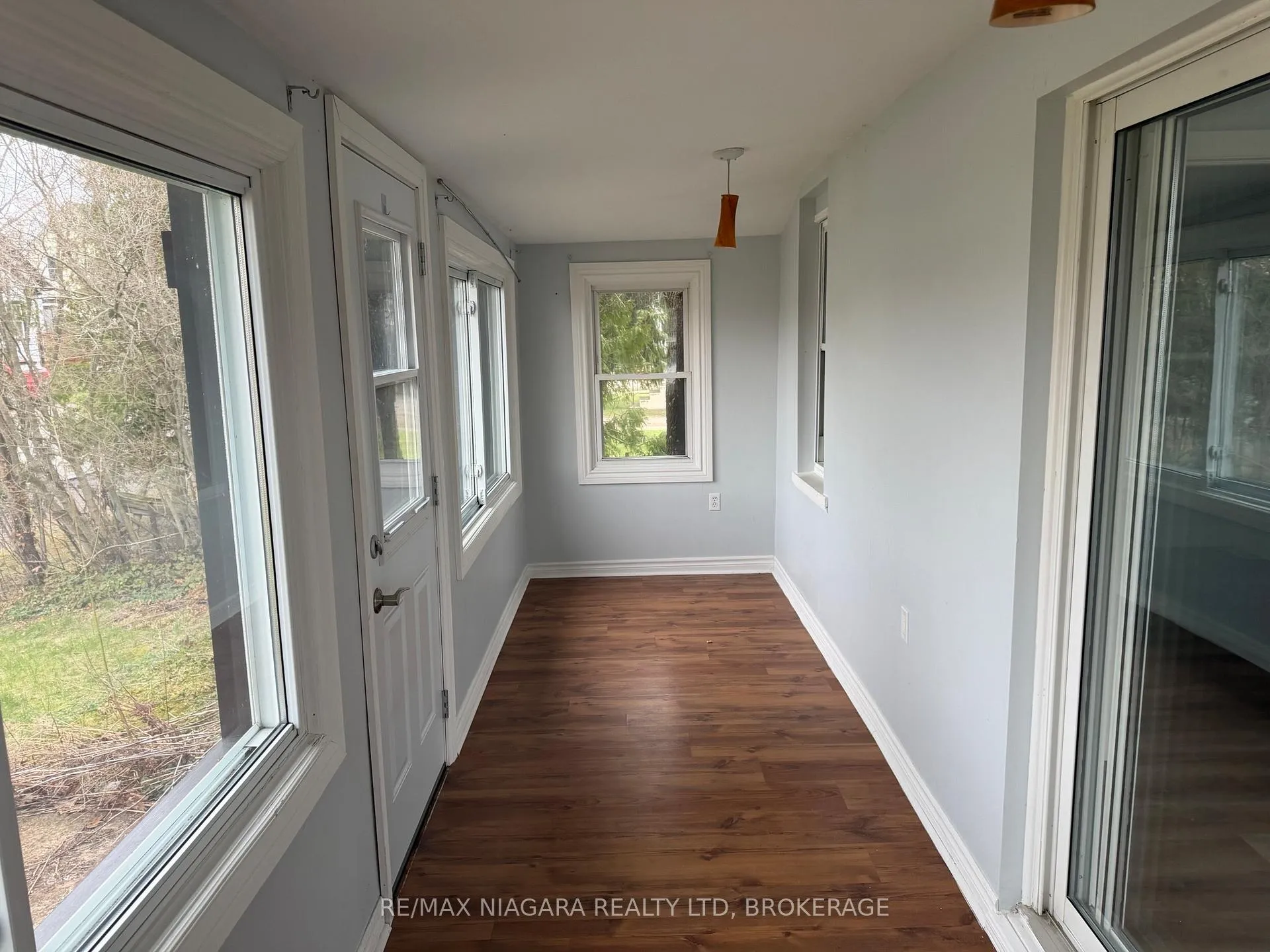 Photo 8 of 43 Marlatts Road, Thorold, Thorold Downtown — HOMEH