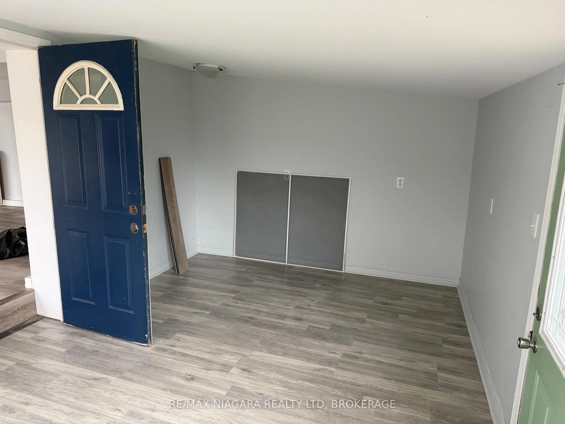 Photo 17 of 43 Marlatts Road, Thorold, Thorold Downtown — HOMEH